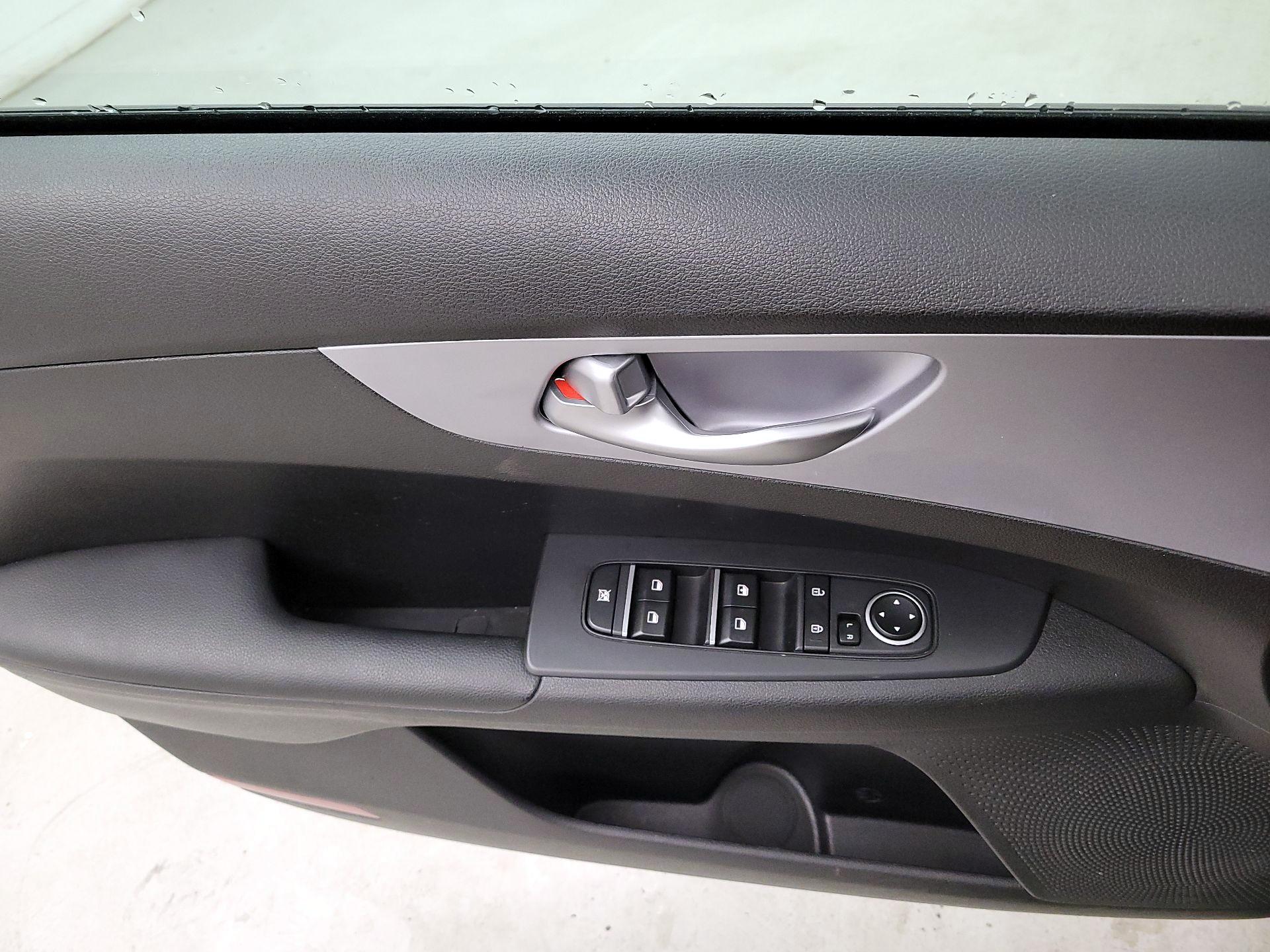 Thumbnail: 2024 Kia Forte - 12