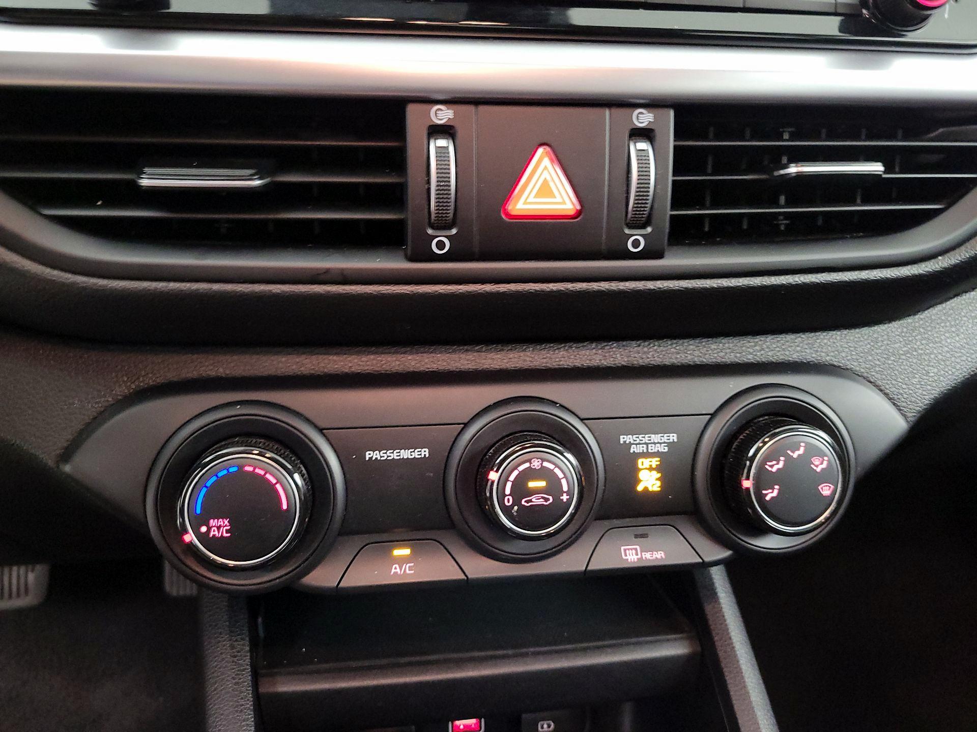 Thumbnail: 2024 Kia Forte - 16