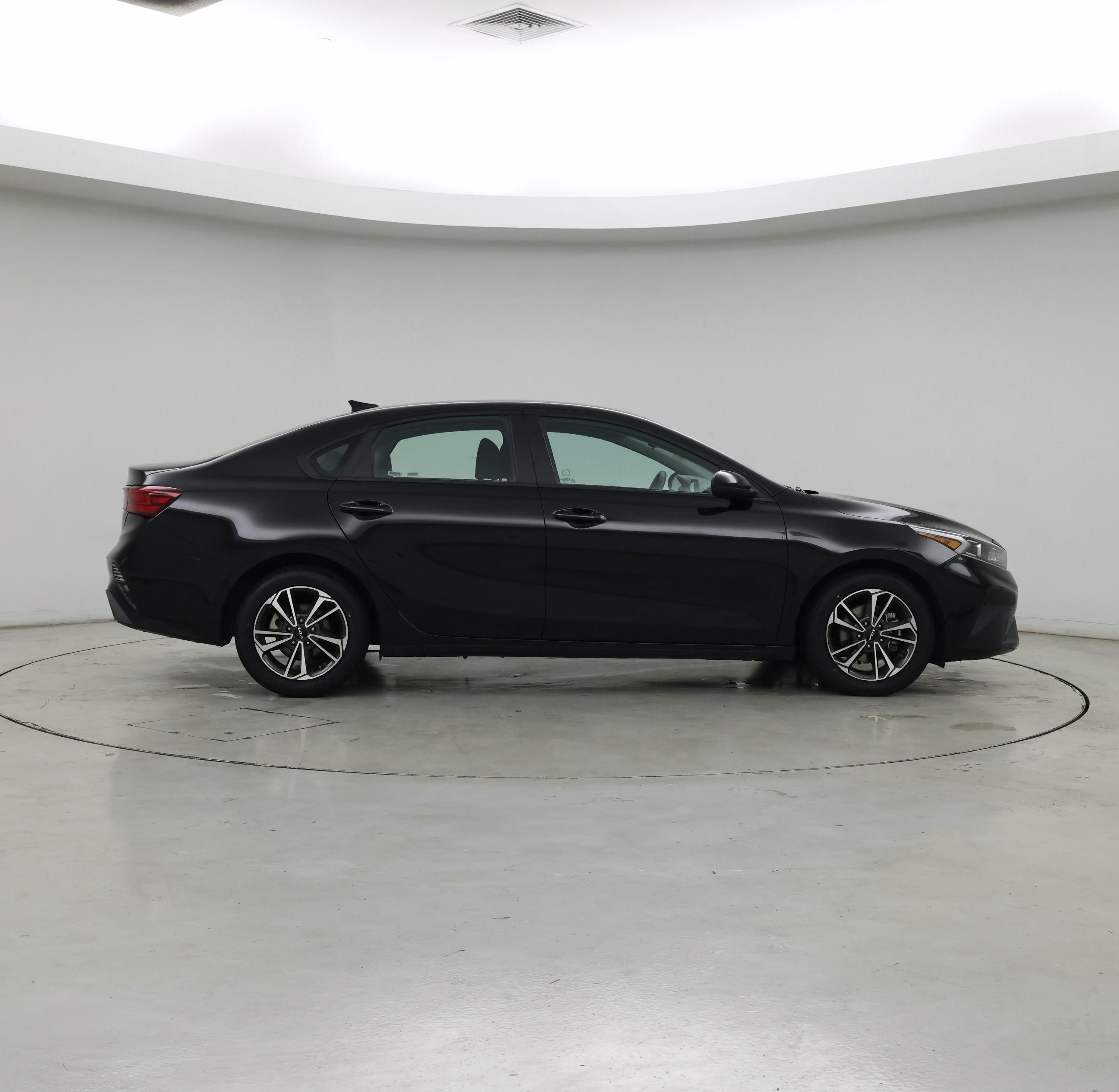 Thumbnail: 2024 Kia Forte - 7