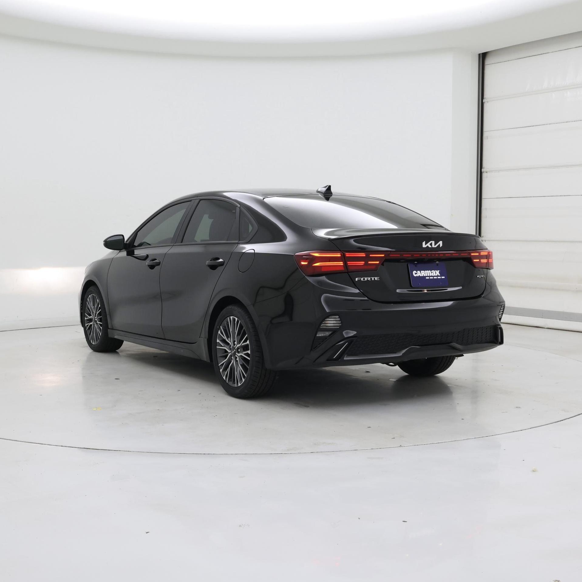 Thumbnail: 2023 Kia Forte - 2