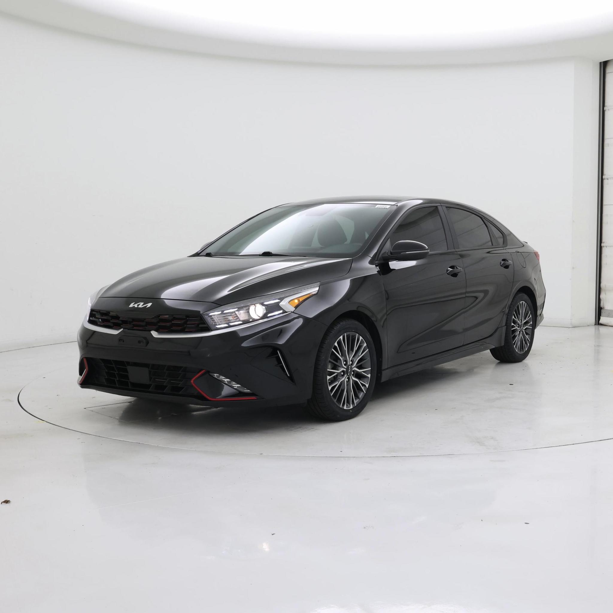 Thumbnail: 2023 Kia Forte - 4