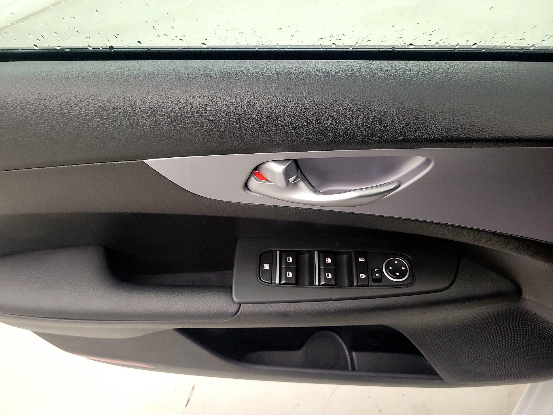 Thumbnail: 2024 Kia Forte - 12