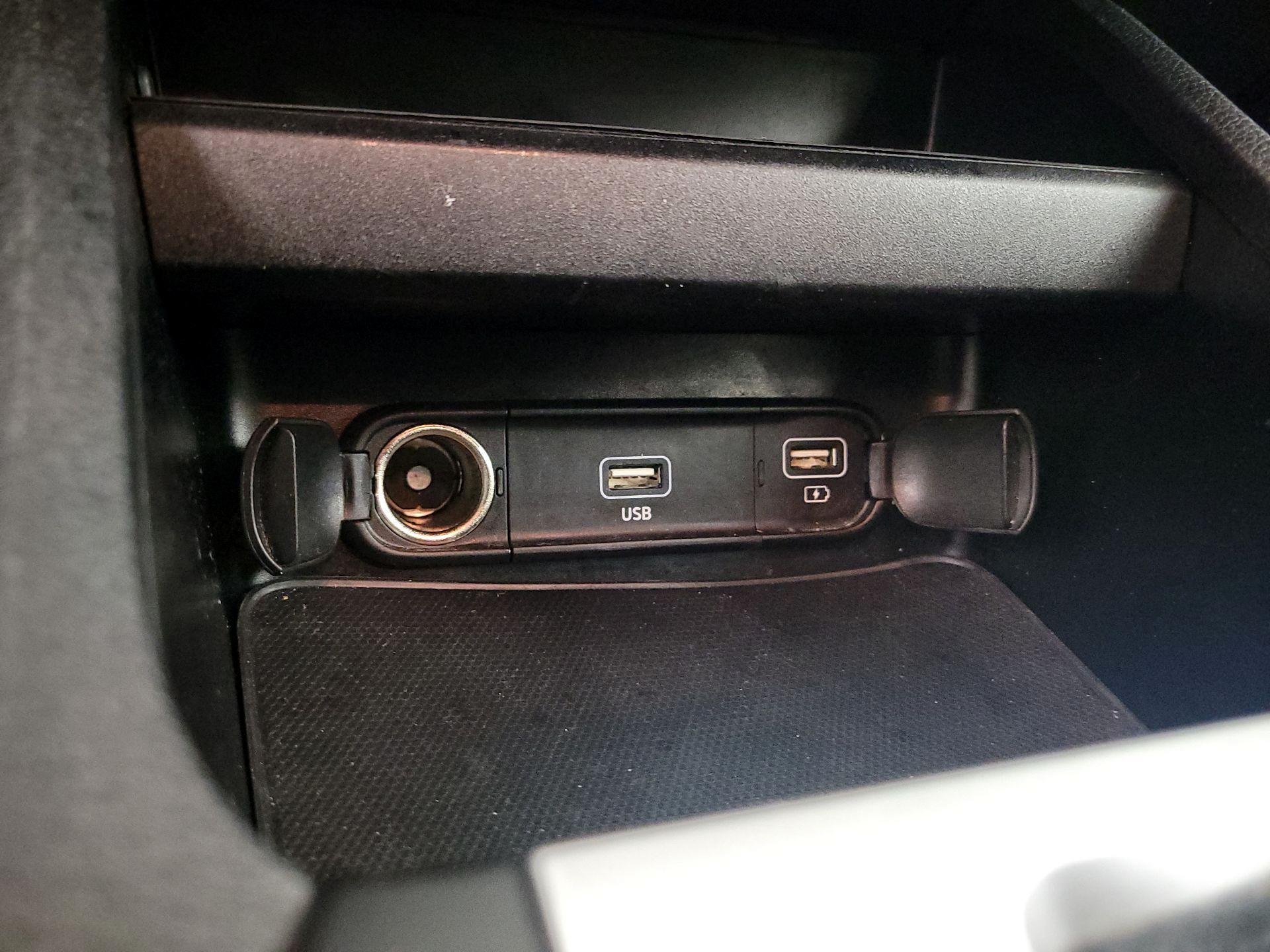 Thumbnail: 2024 Kia Forte - 18