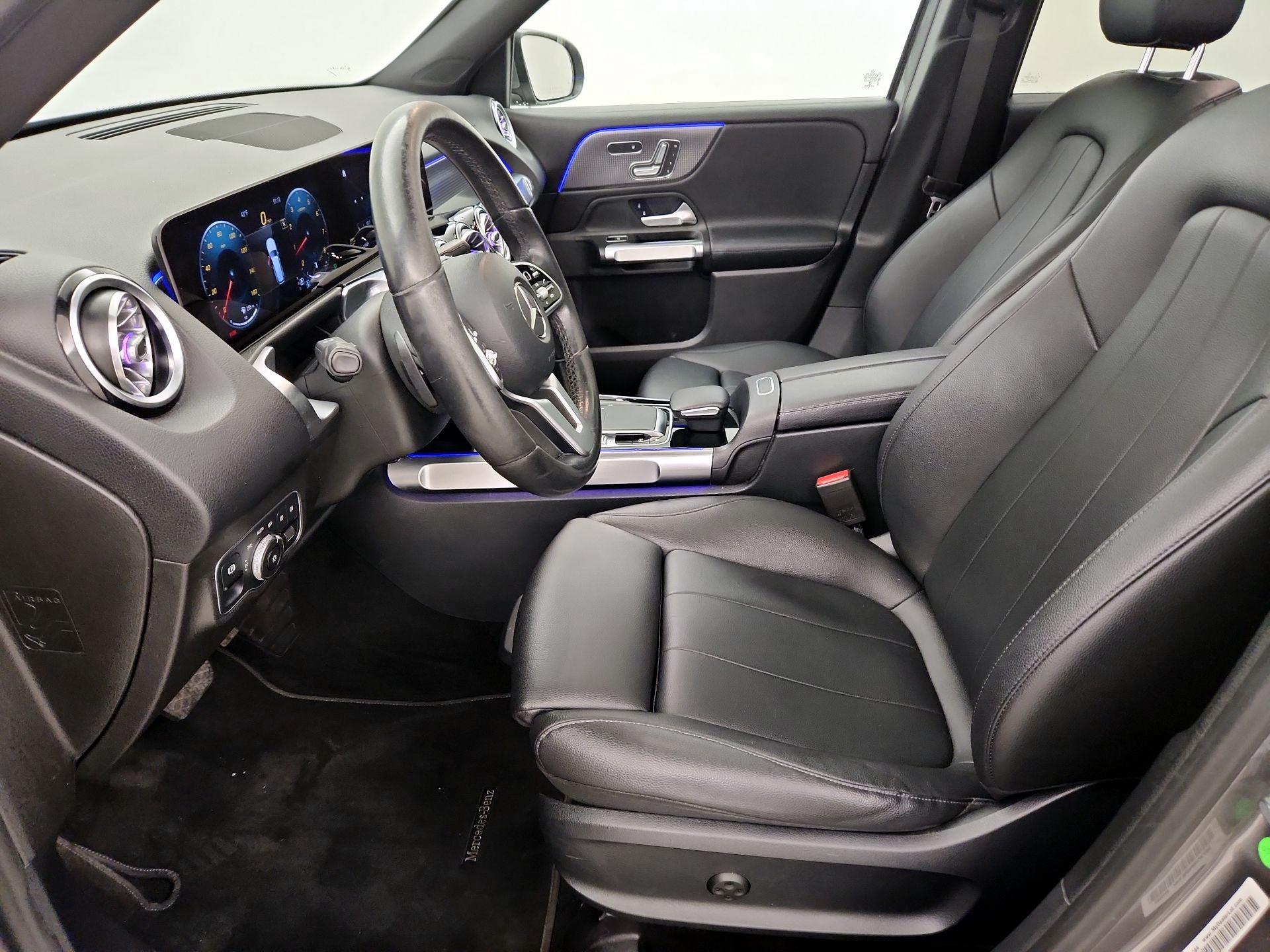 Thumbnail: 2020 Mercedes-Benz GLB - 11