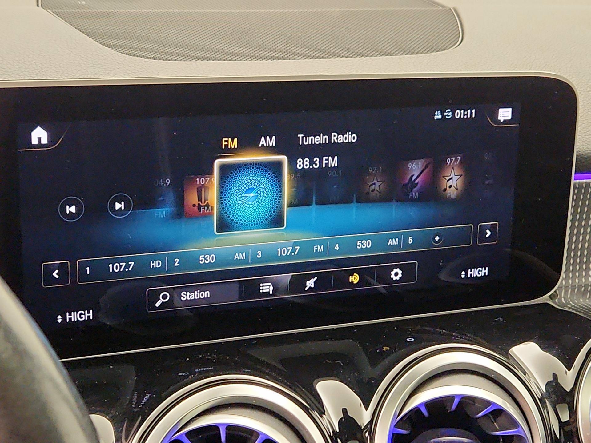 Thumbnail: 2020 Mercedes-Benz GLB - 15