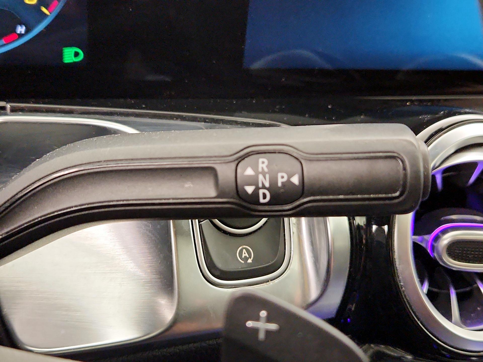 Thumbnail: 2020 Mercedes-Benz GLB - 17