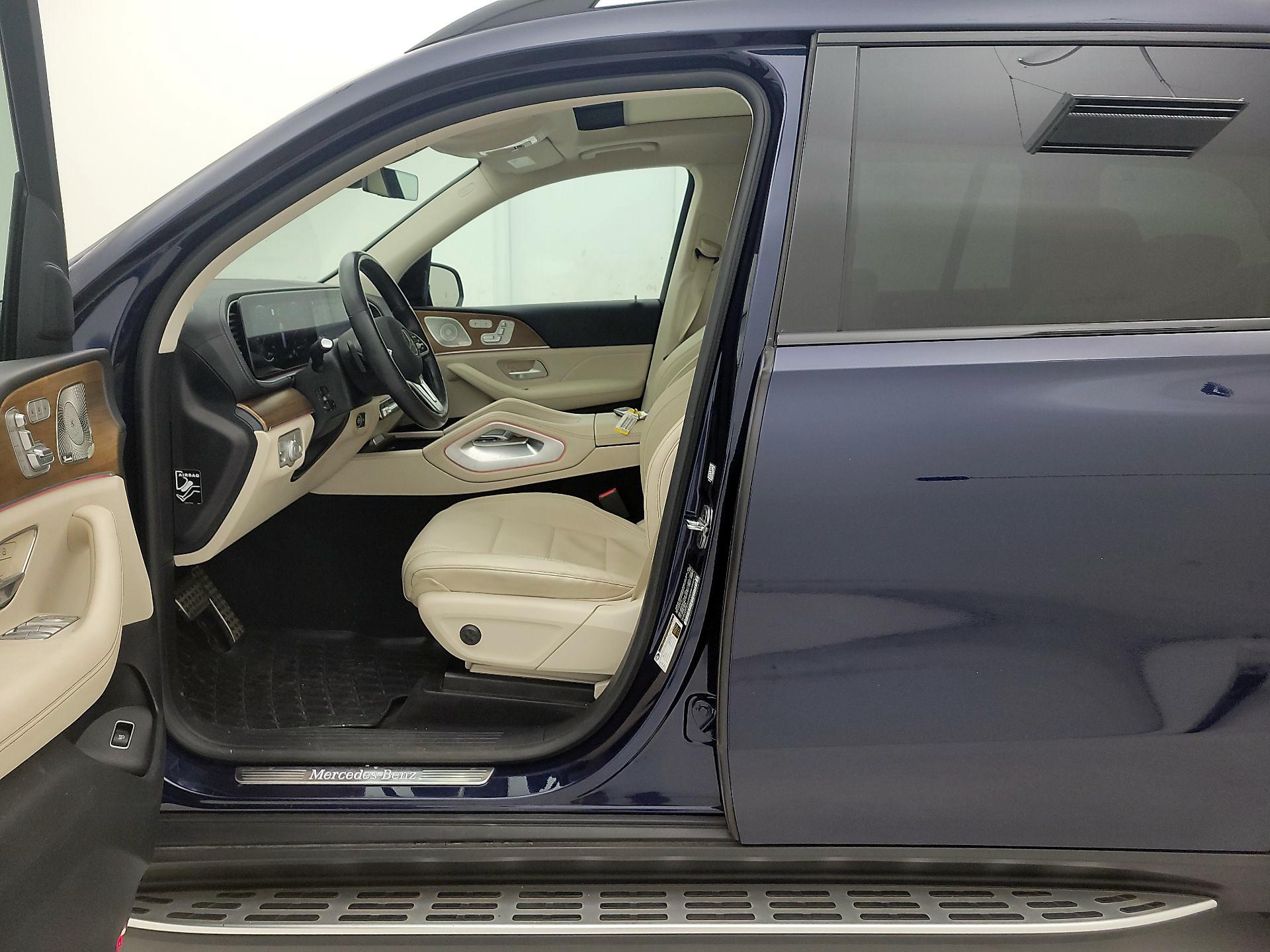 Thumbnail: 2022 Mercedes-Benz GLS - 11