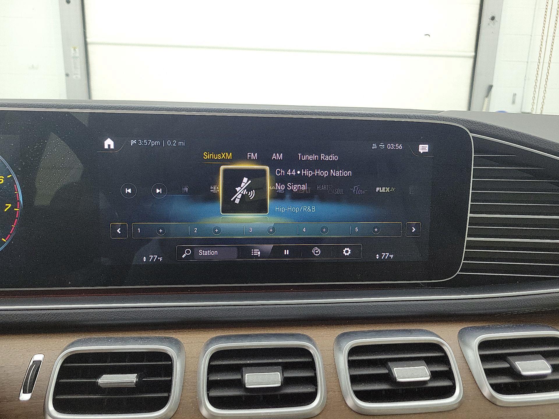 Thumbnail: 2022 Mercedes-Benz GLS - 16