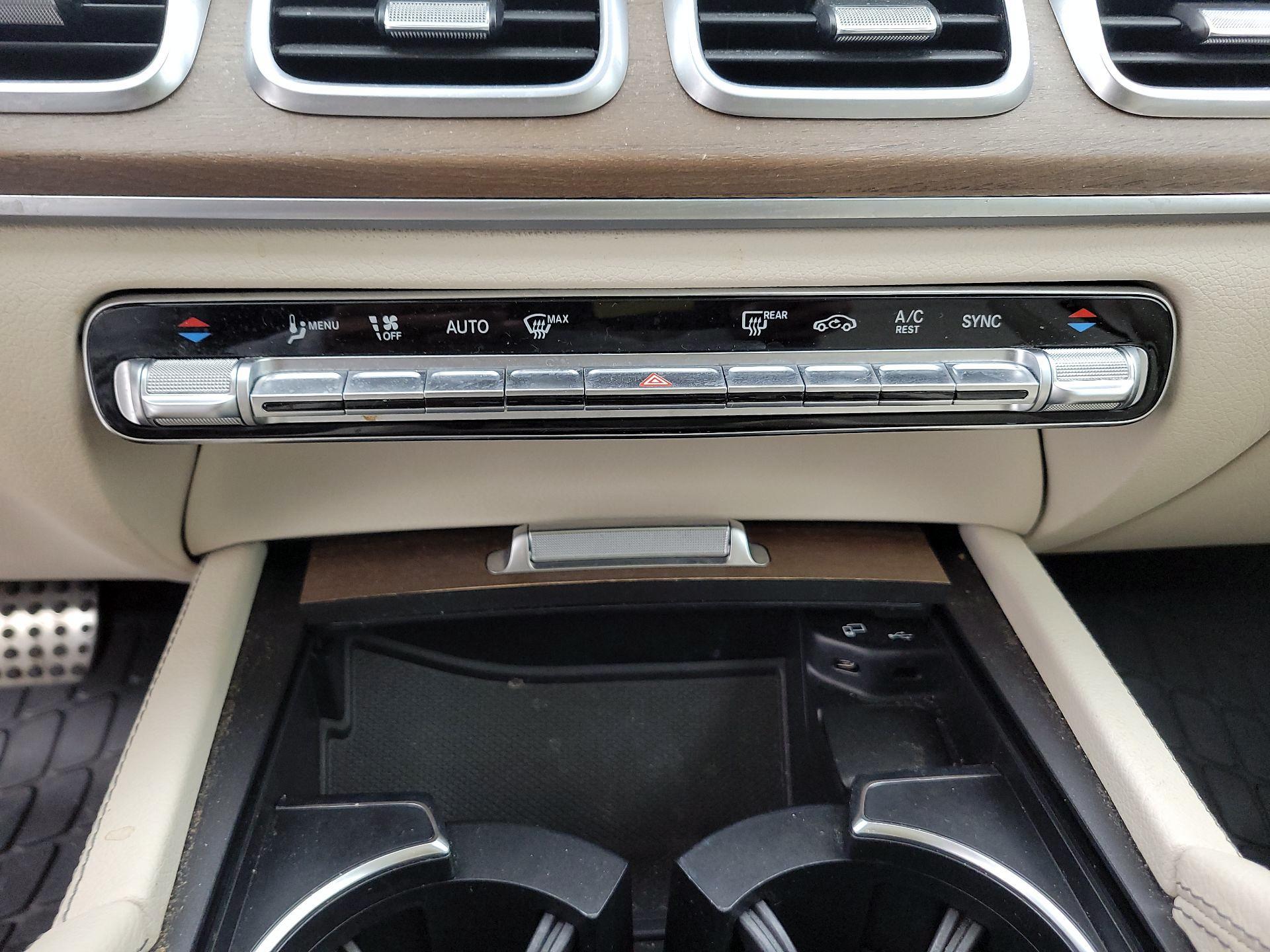 Thumbnail: 2022 Mercedes-Benz GLS - 17