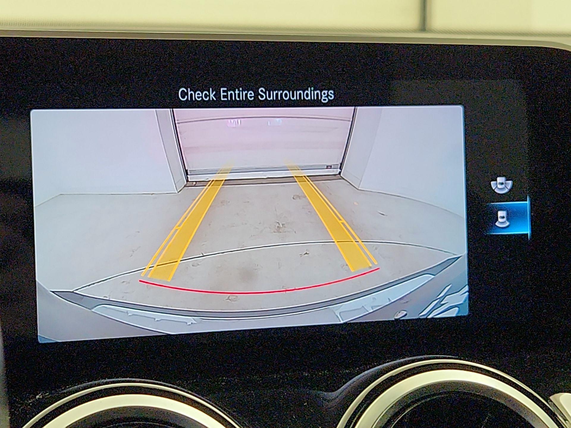 Thumbnail: 2021 Mercedes-Benz GLB - 12