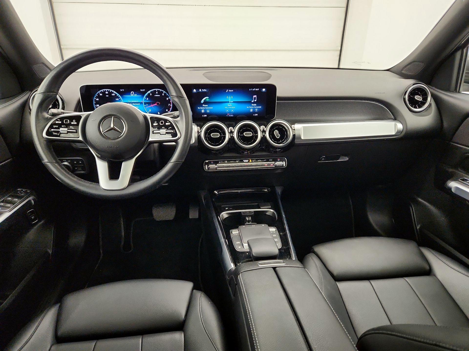 Thumbnail: 2021 Mercedes-Benz GLB - 8