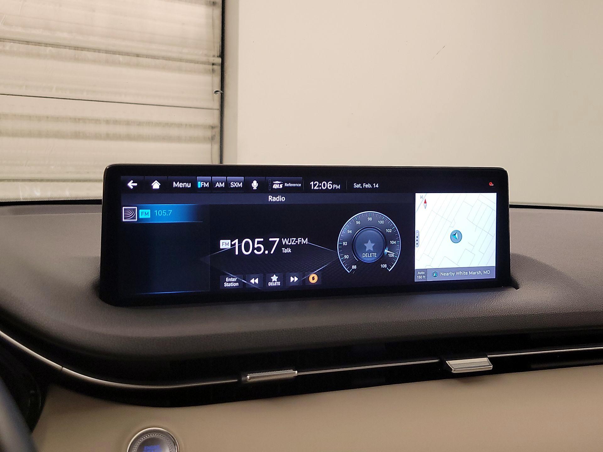 Thumbnail: 2022 Genesis GV70 - 16