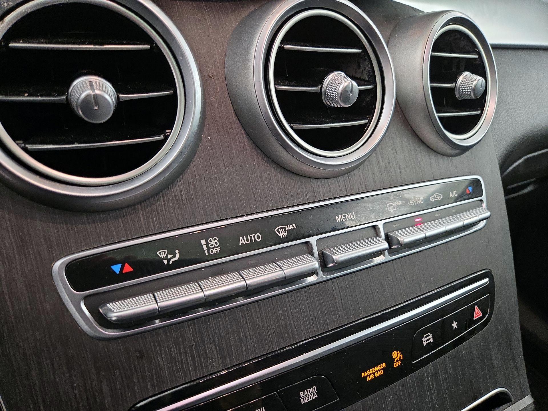 Thumbnail: 2021 Mercedes-Benz GLC - 17