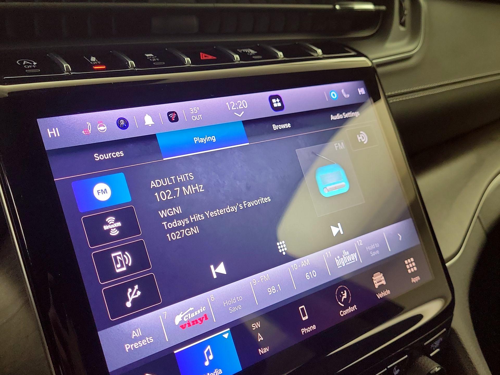 Thumbnail: 2023 Jeep Grand Cherokee - 14