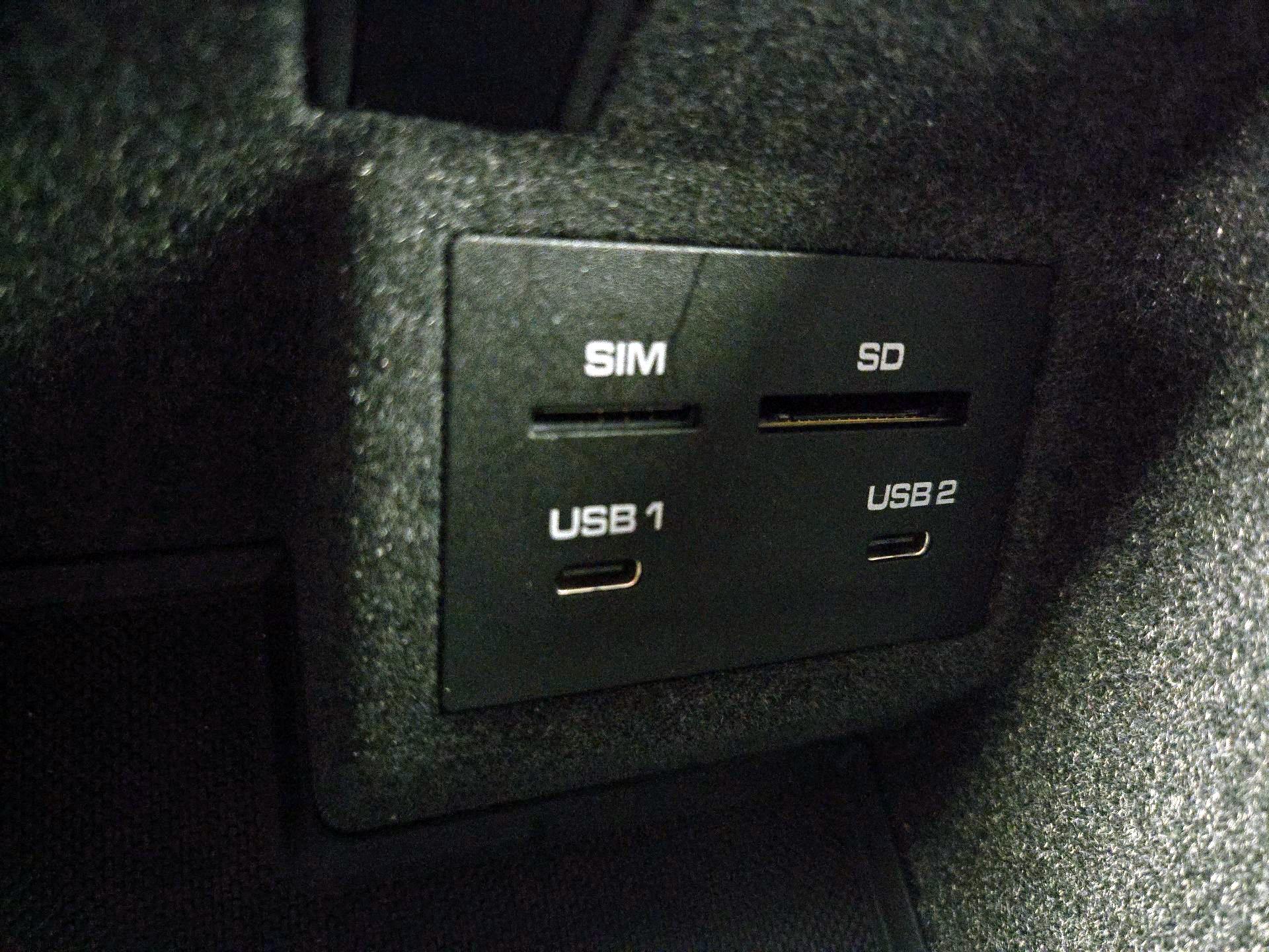 Thumbnail: 2023 Porsche Macan - 19