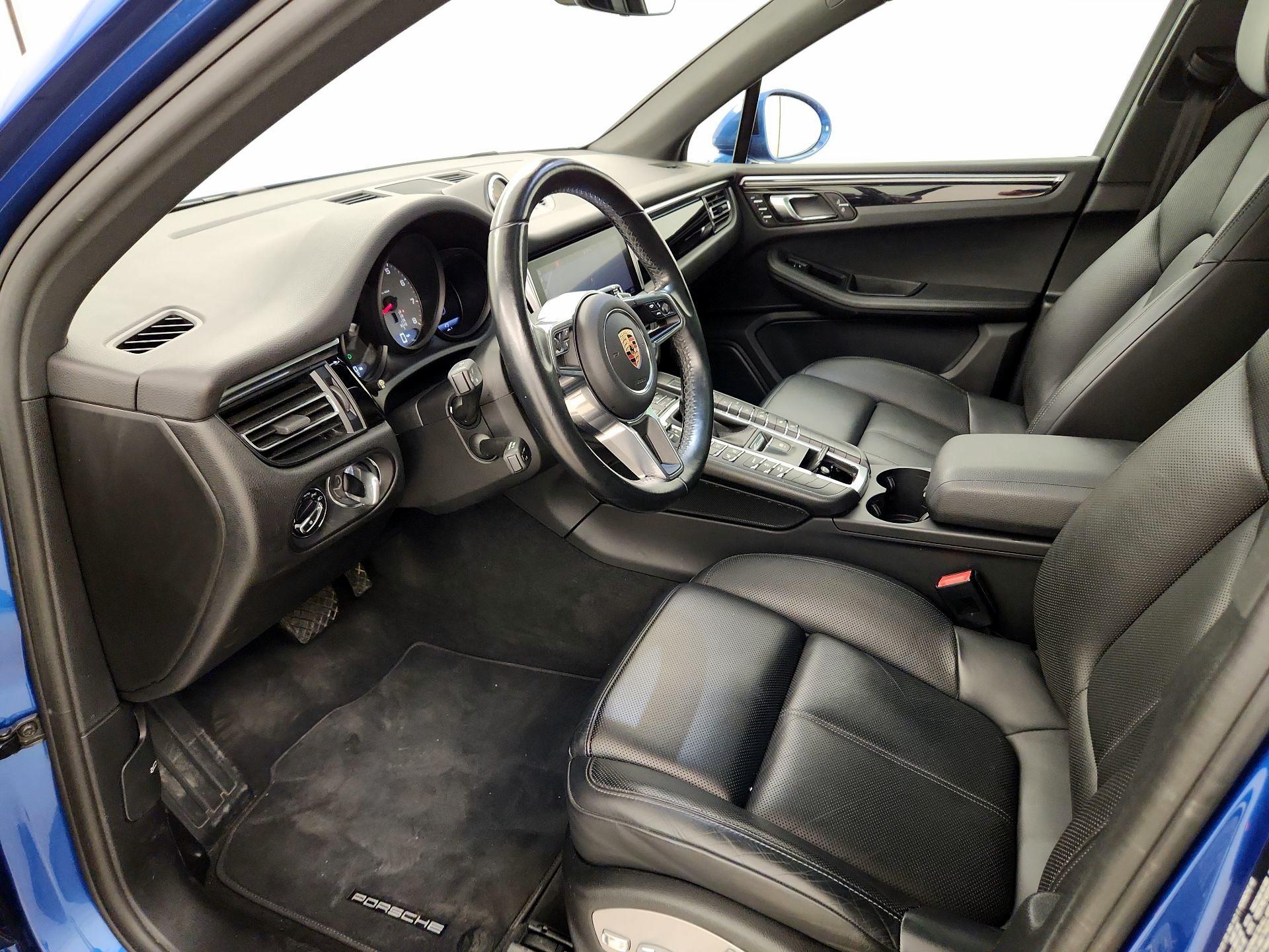 Thumbnail: 2020 Porsche Macan - 9