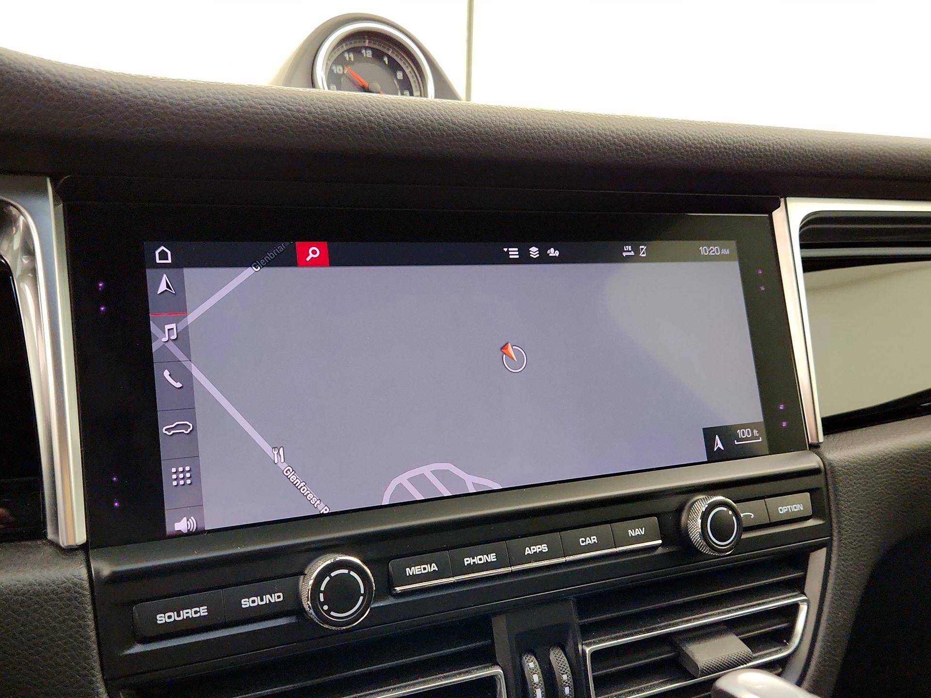 Thumbnail: 2020 Porsche Macan - 12