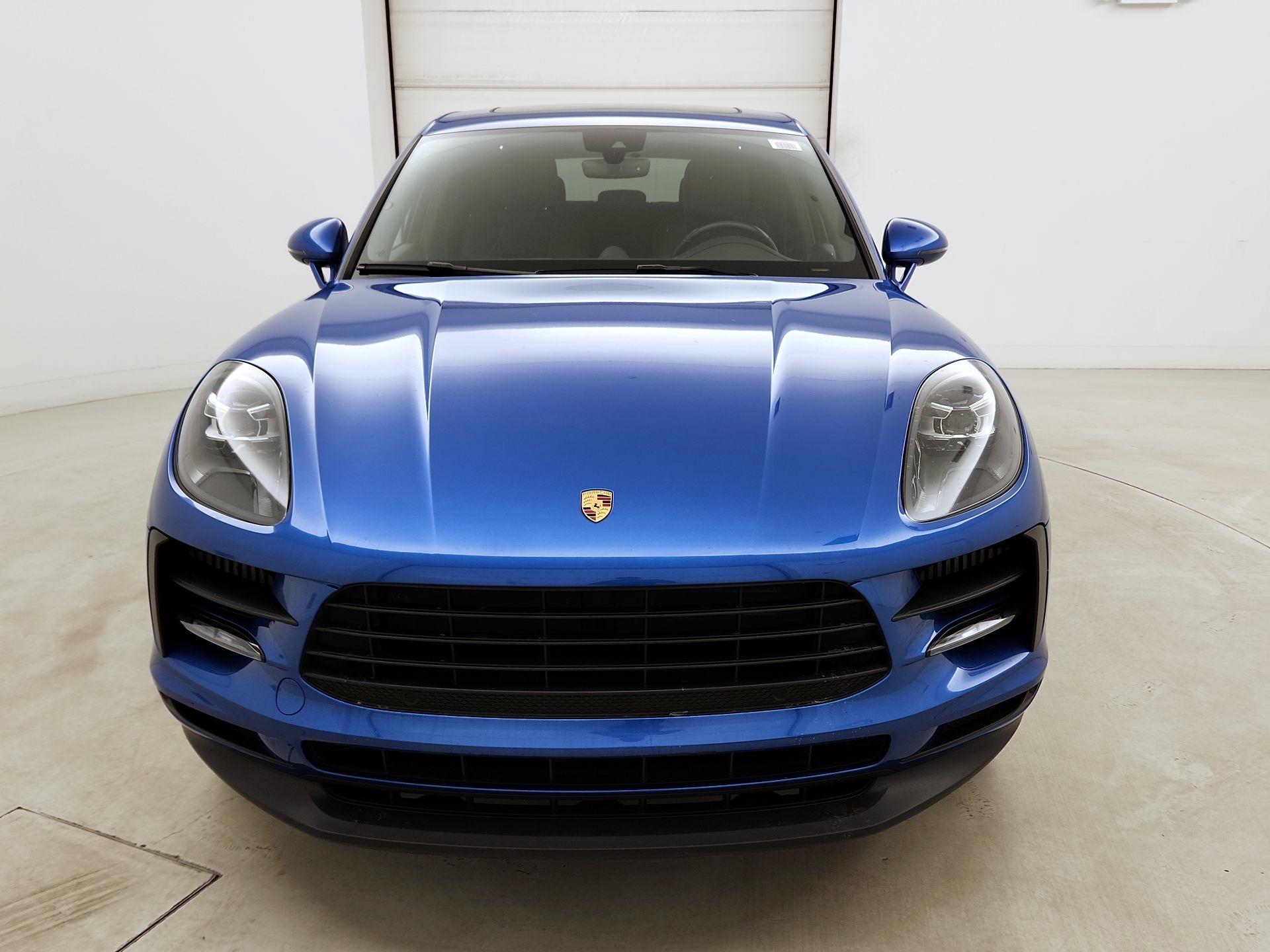 Thumbnail: 2020 Porsche Macan - 2