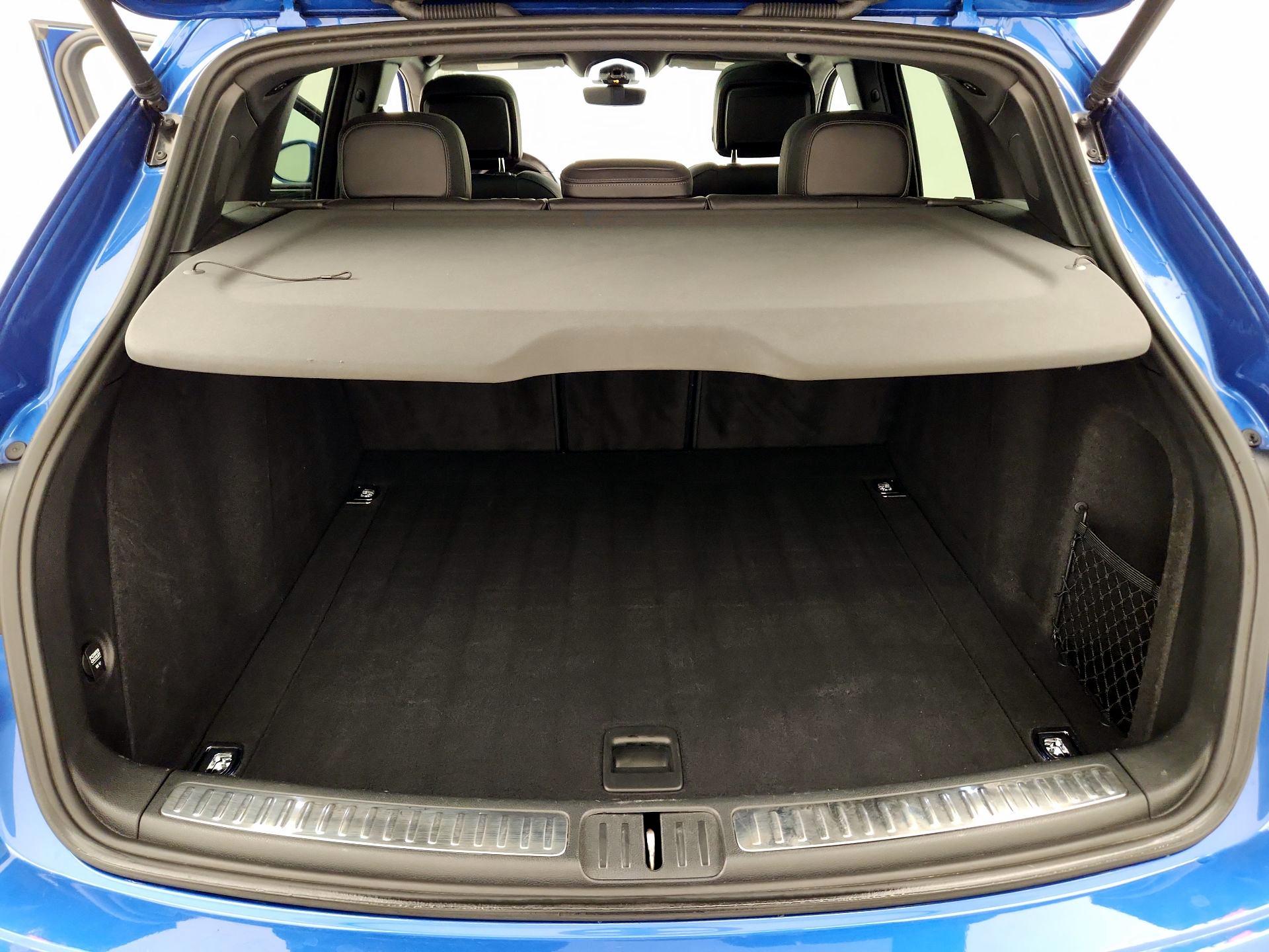 Thumbnail: 2020 Porsche Macan - 20