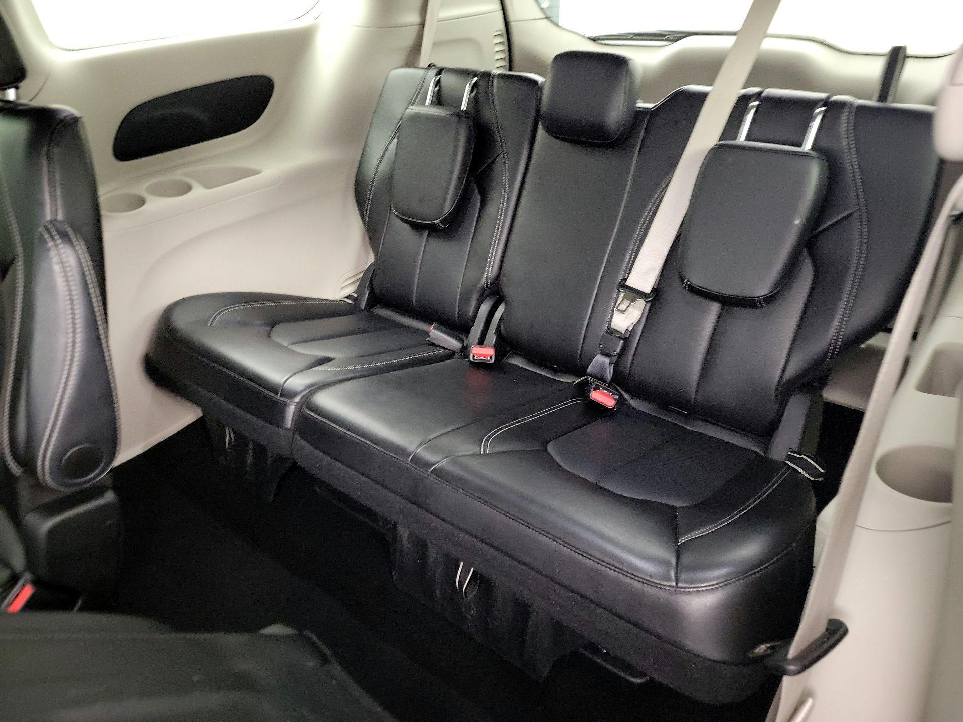 Thumbnail: 2024 Chrysler Pacifica - 20