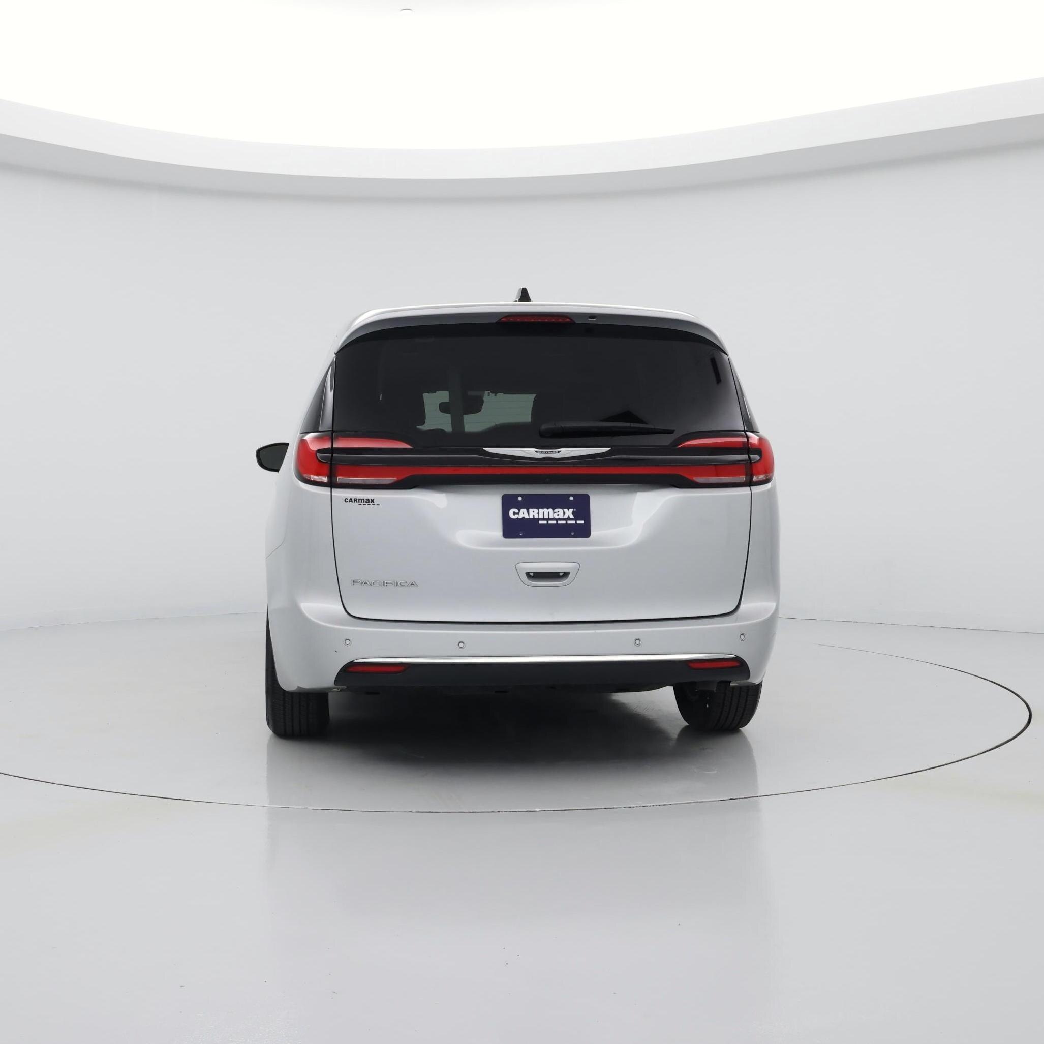 Thumbnail: 2024 Chrysler Pacifica - 6