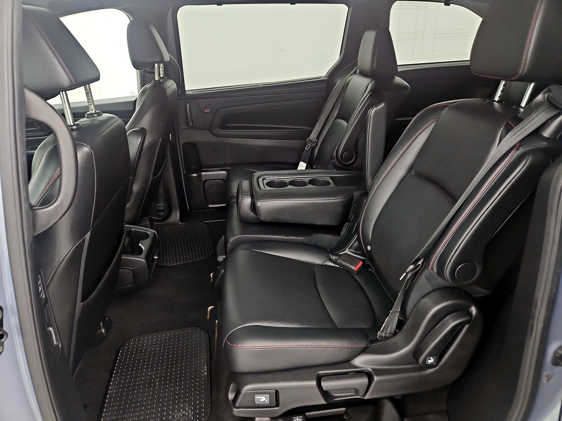 Thumbnail: 2023 Honda Odyssey - 20