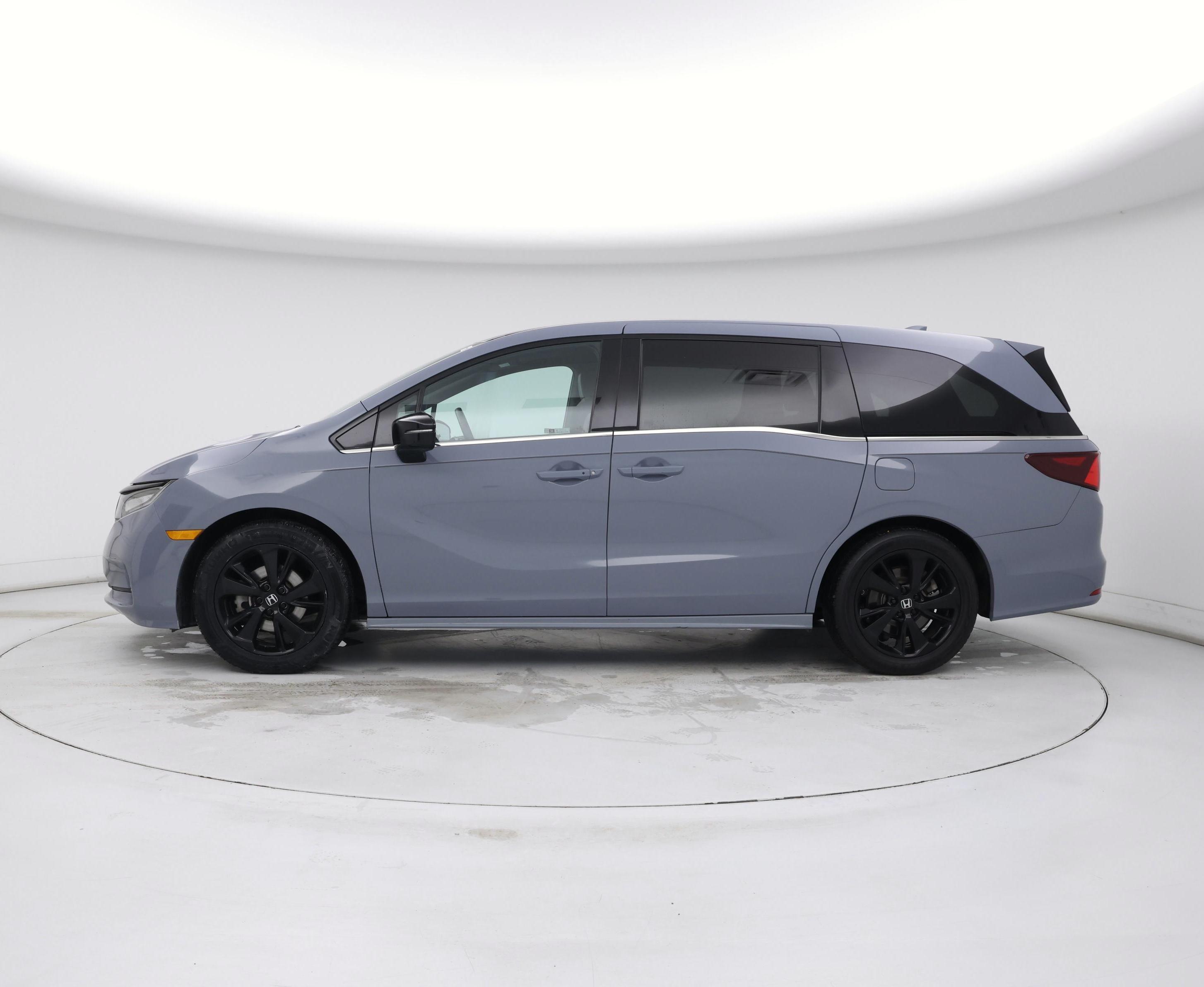 Thumbnail: 2023 Honda Odyssey - 3