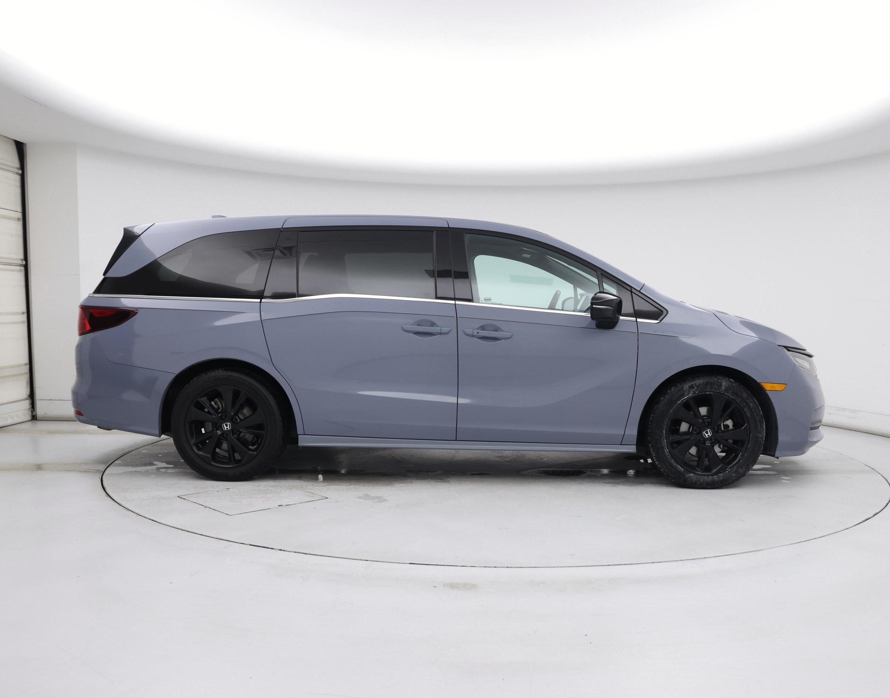 Thumbnail: 2023 Honda Odyssey - 7