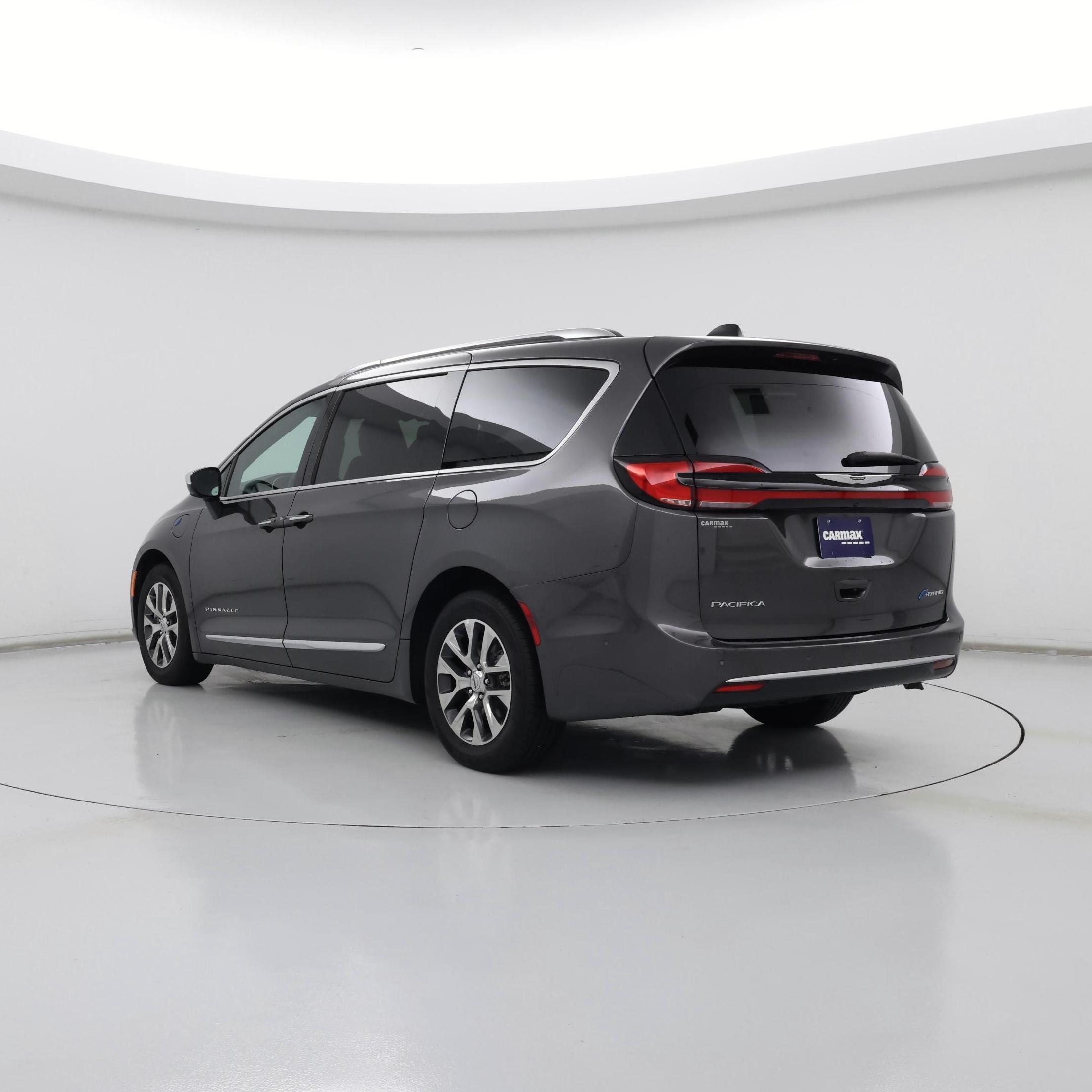 Thumbnail: 2023 Chrysler Pacifica - 2