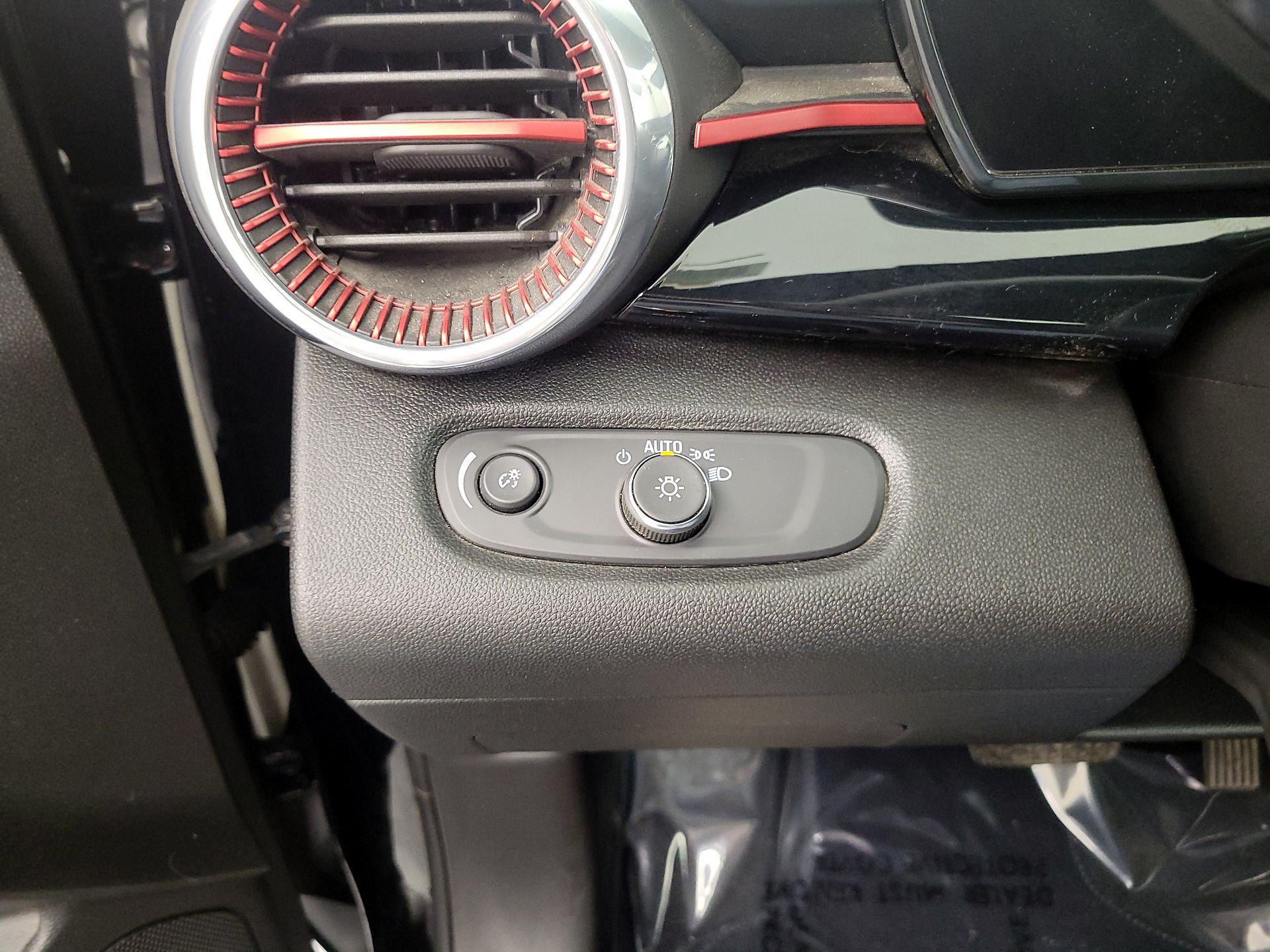 Thumbnail: 2024 Chevrolet Trax - 11