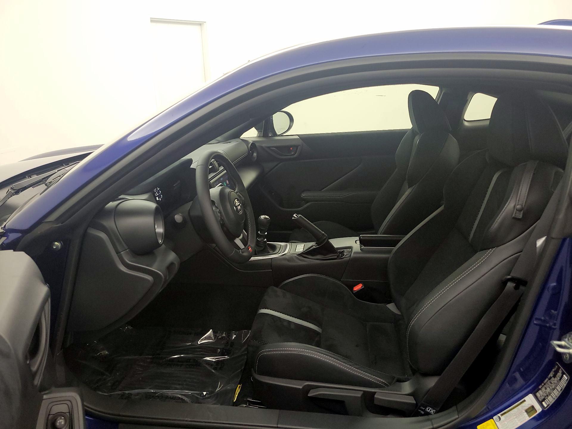 Thumbnail: 2025 Toyota GR86 - 11