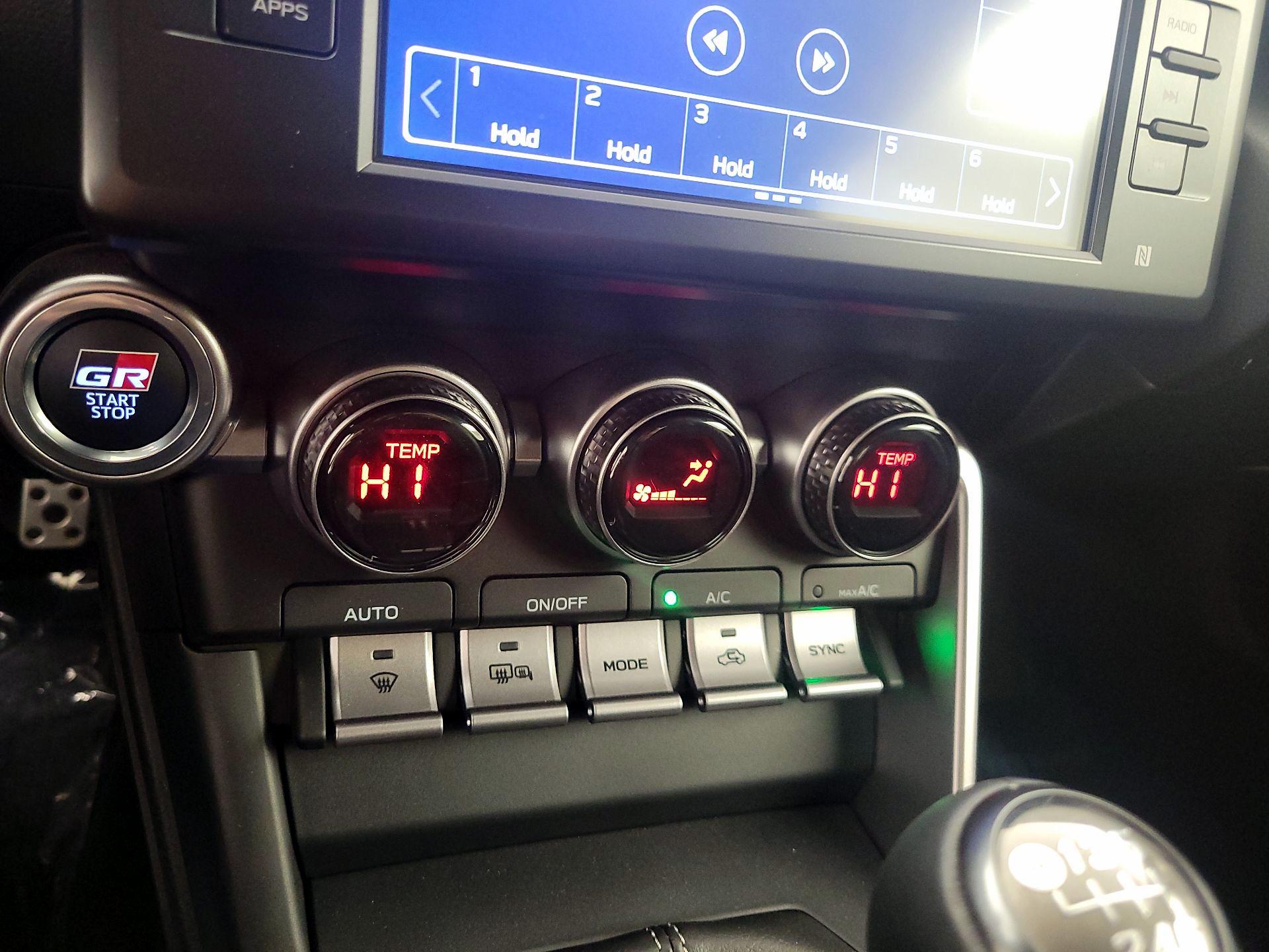 Thumbnail: 2025 Toyota GR86 - 16