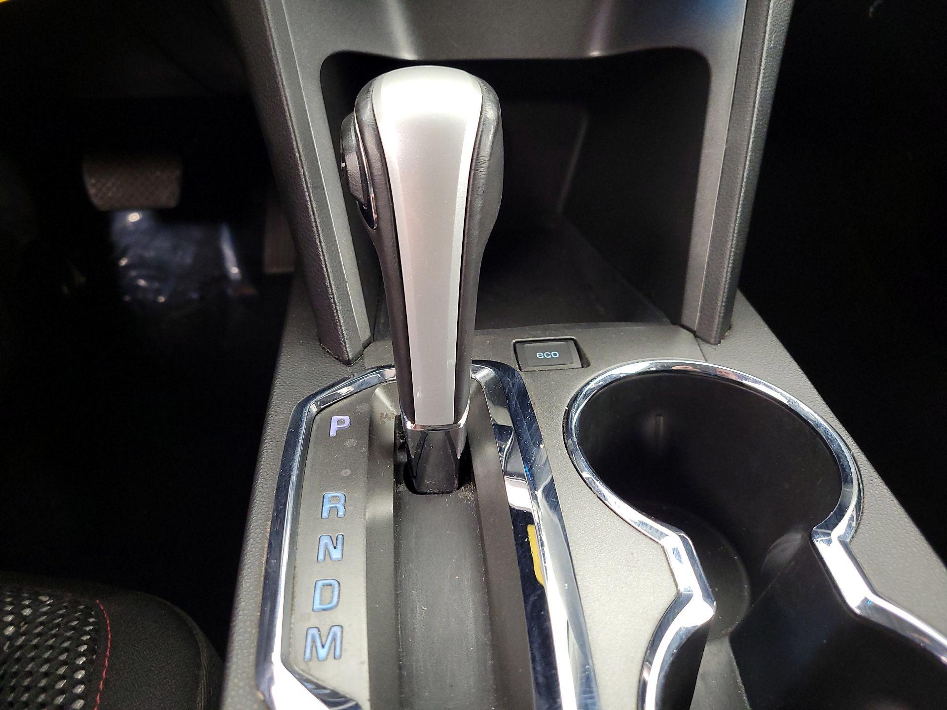 Thumbnail: 2015 Chevrolet Equinox - 16