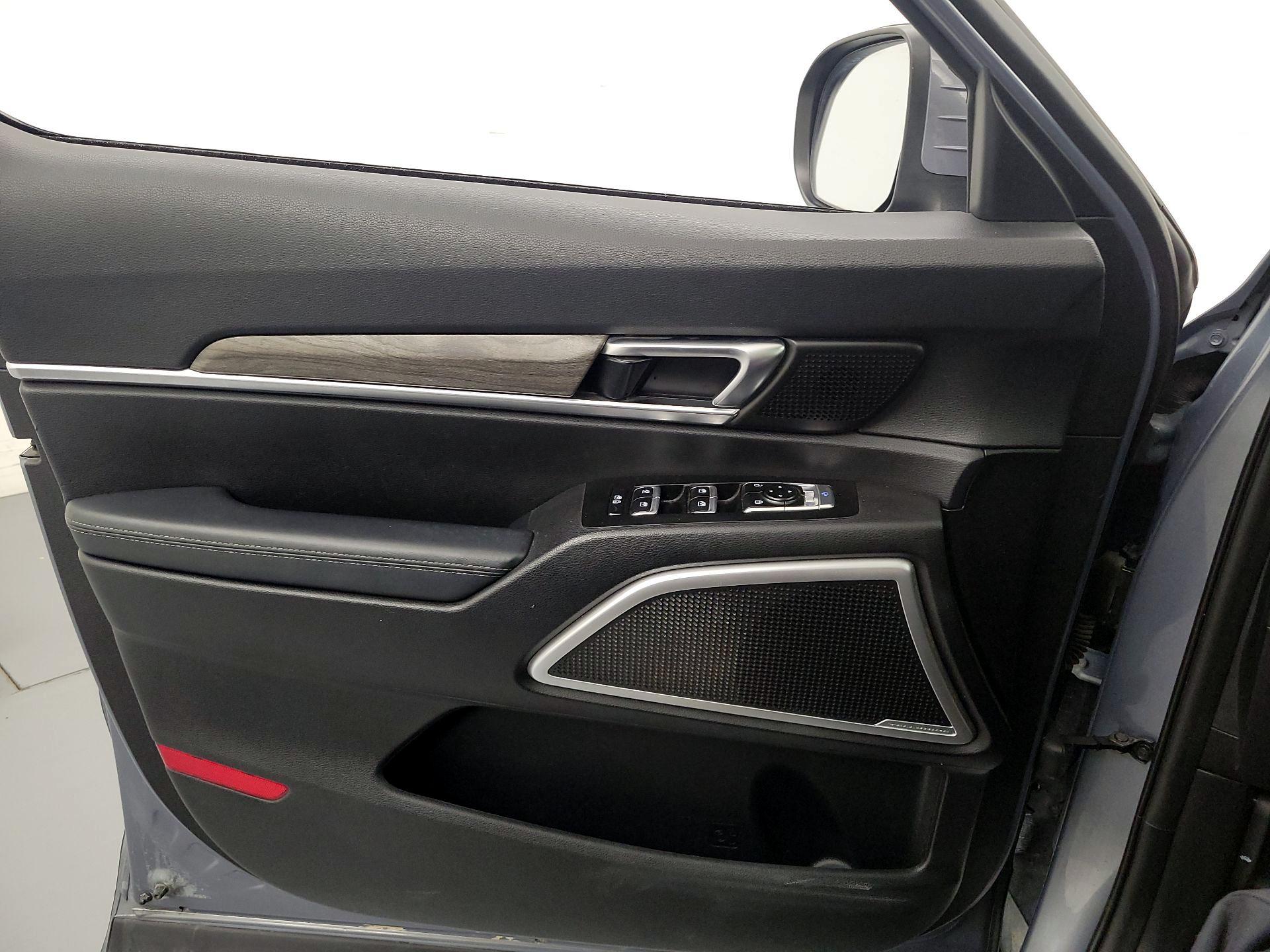 Thumbnail: 2020 Kia Telluride - 12