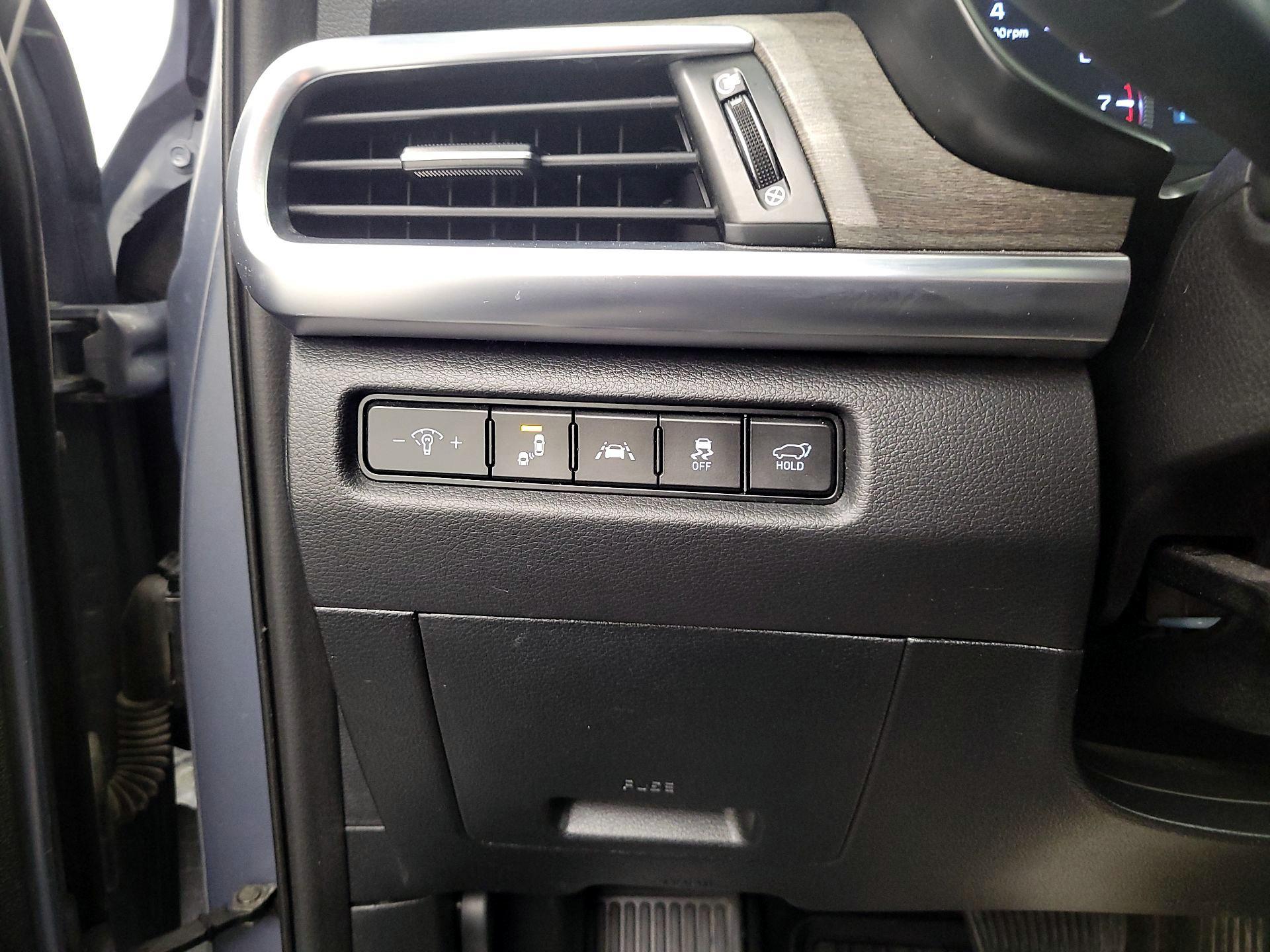 Thumbnail: 2020 Kia Telluride - 13