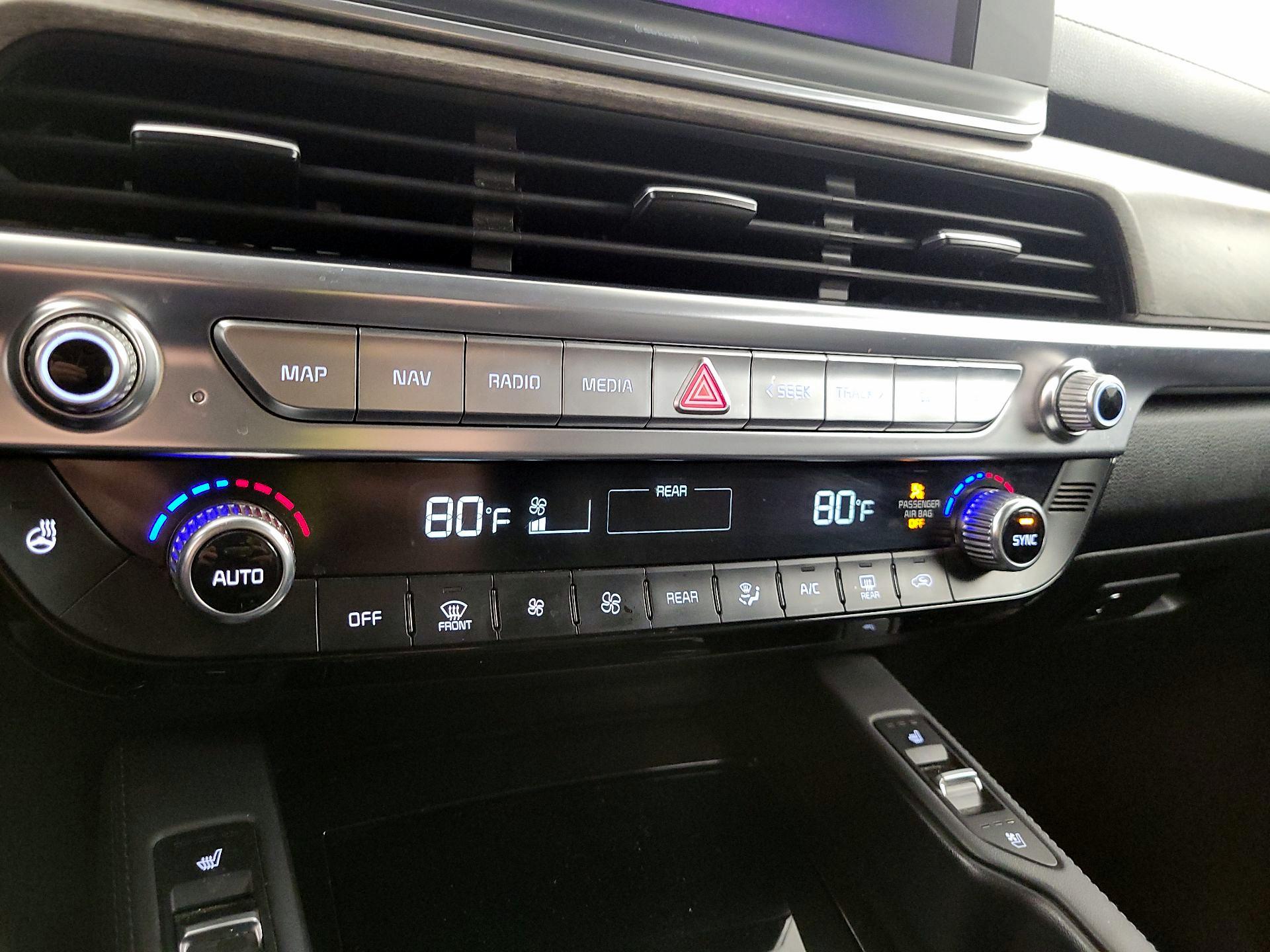 Thumbnail: 2020 Kia Telluride - 16