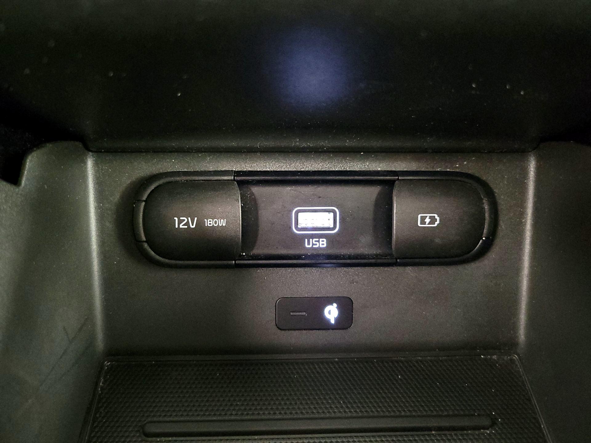 Thumbnail: 2020 Kia Telluride - 18