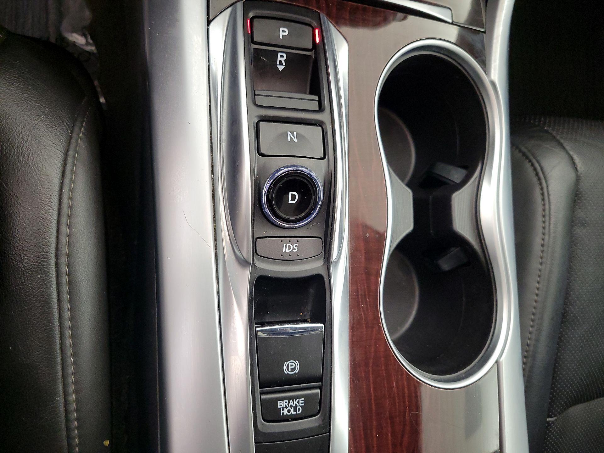 Thumbnail: 2015 Acura TLX - 17