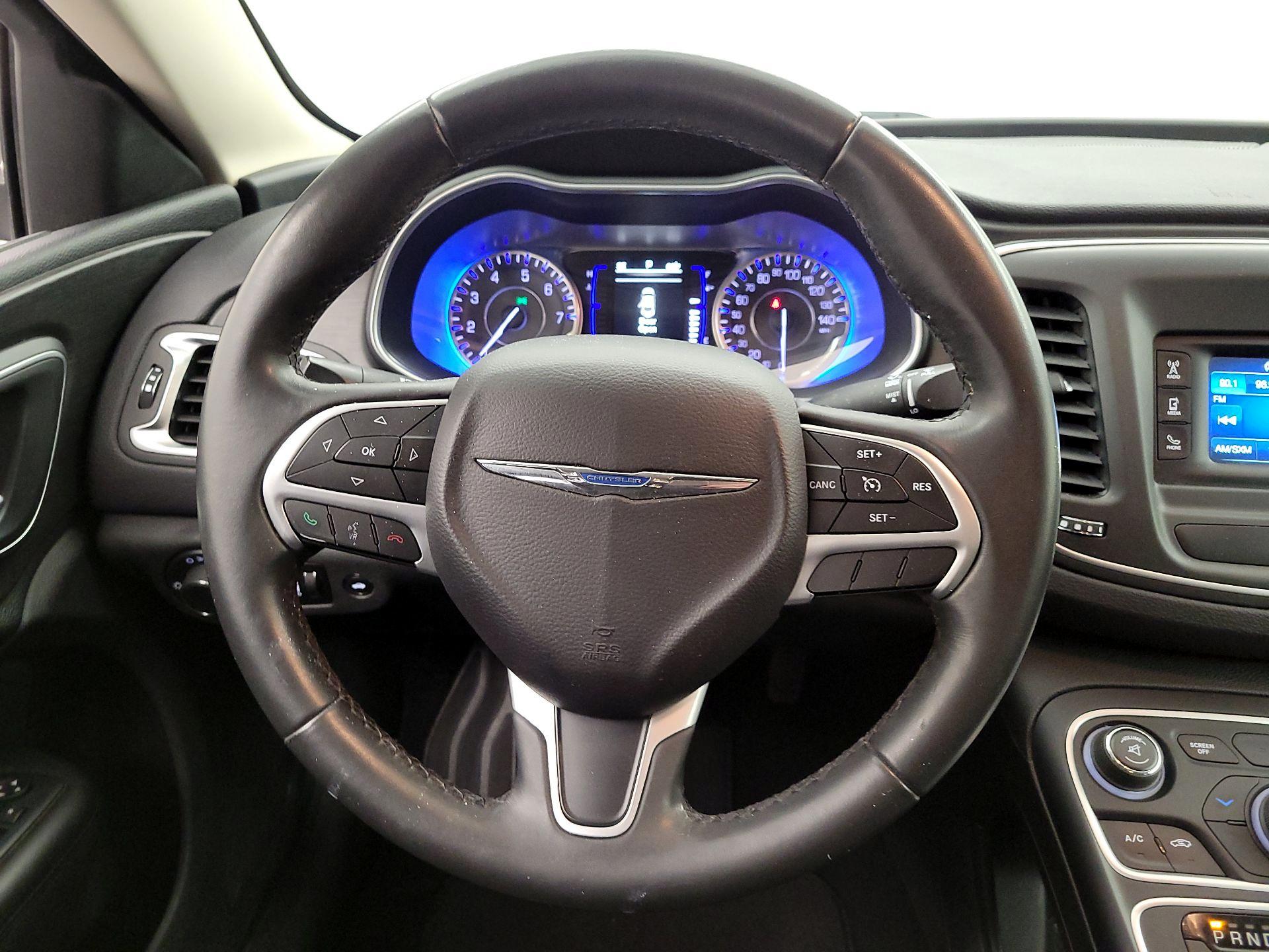 Thumbnail: 2015 Chrysler 200 - 10