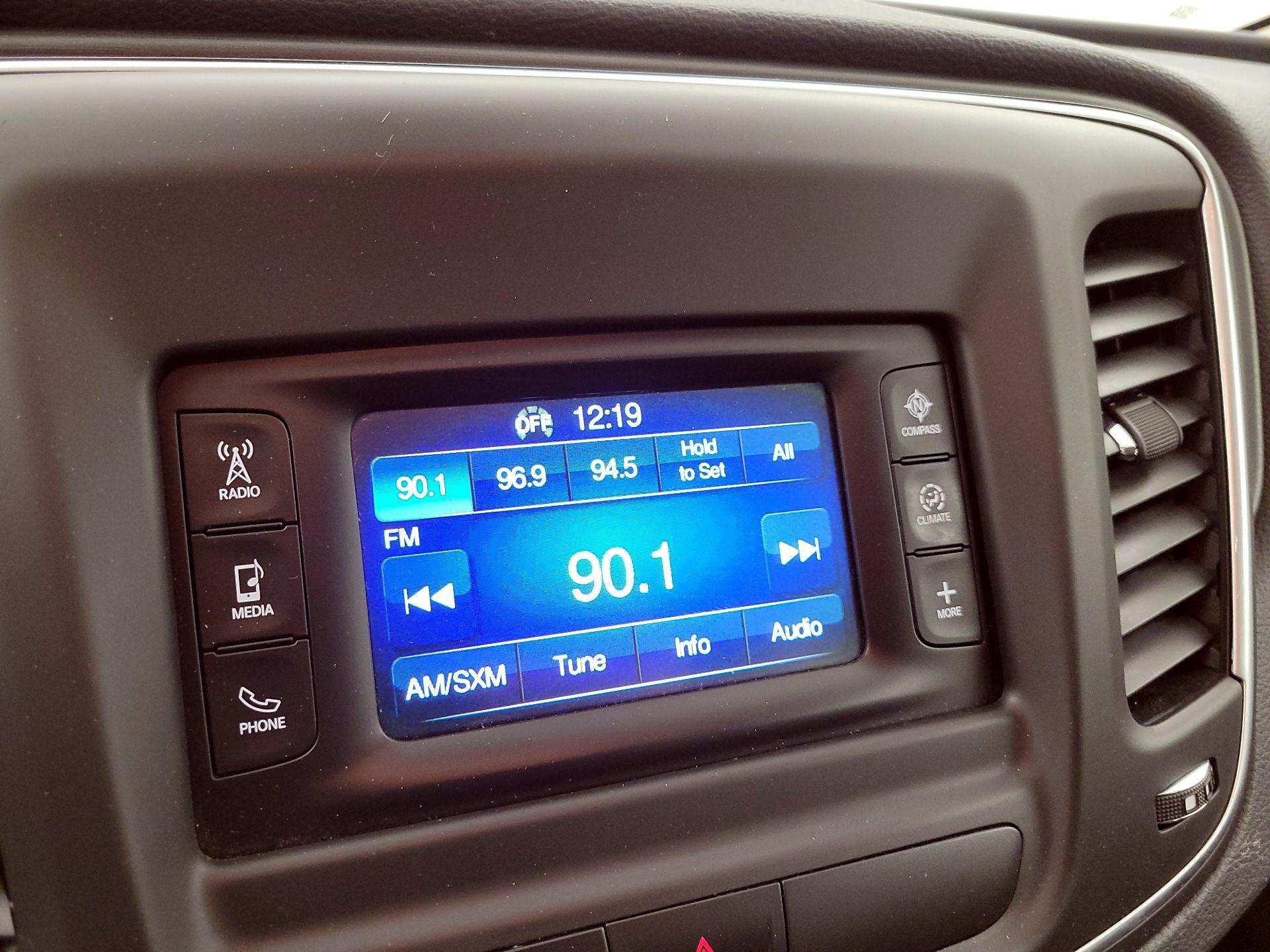 Thumbnail: 2015 Chrysler 200 - 15