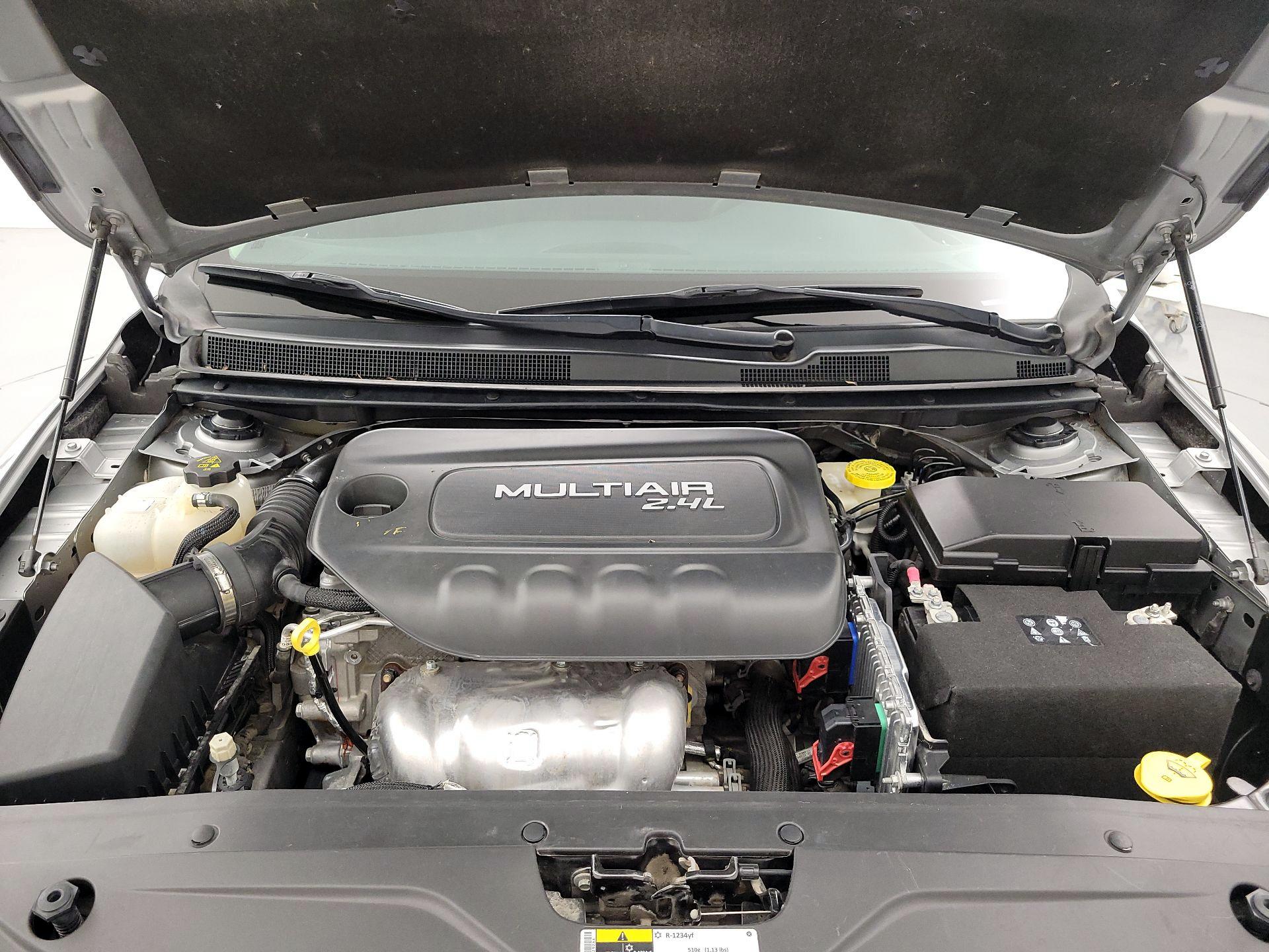 Thumbnail: 2015 Chrysler 200 - 20