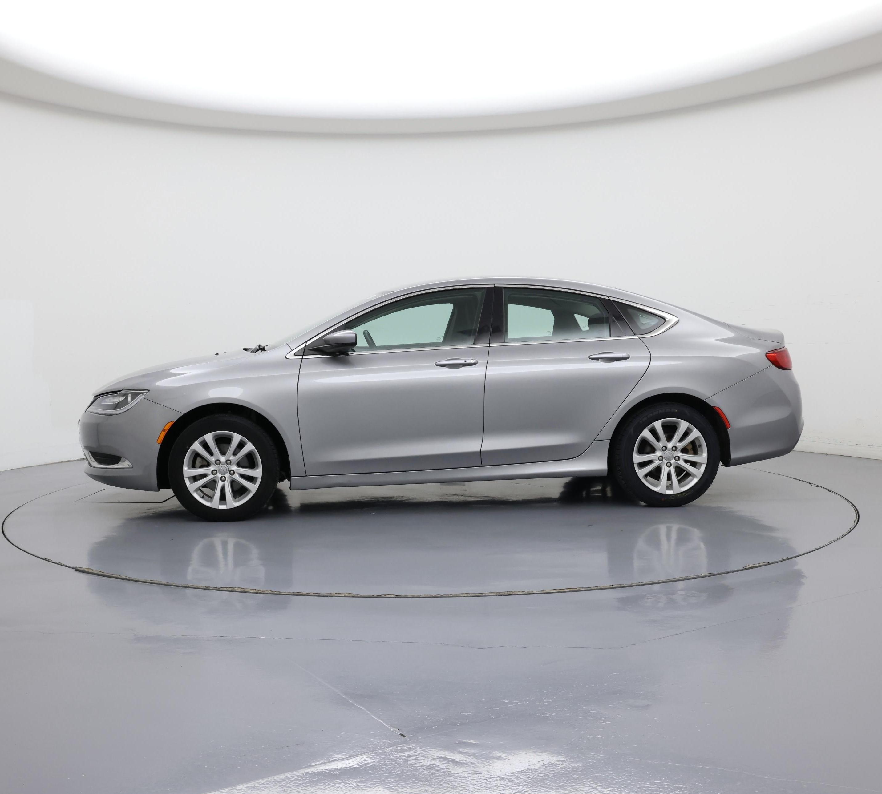 Thumbnail: 2015 Chrysler 200 - 3