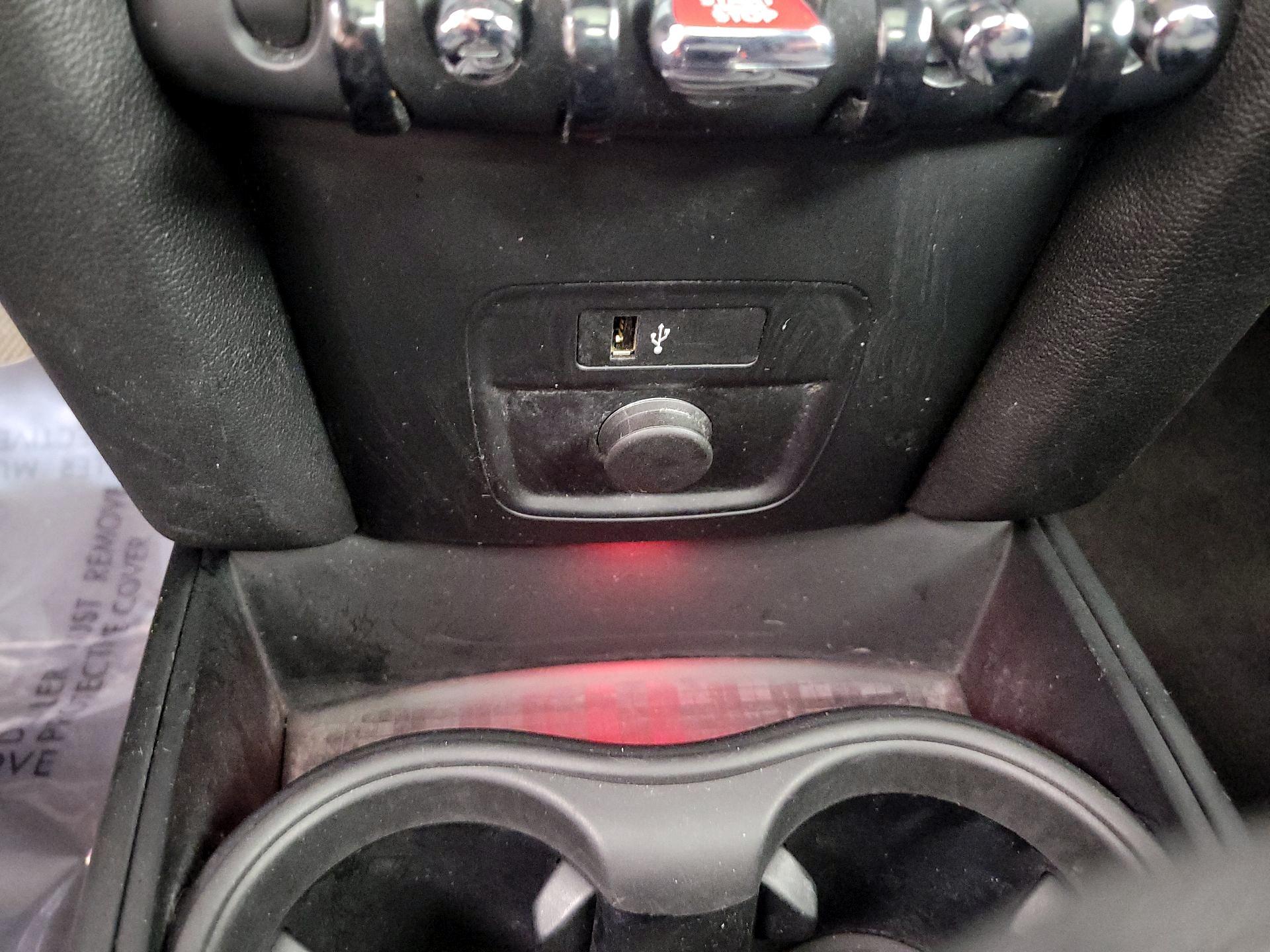 Thumbnail: 2020 MINI Cooper Countryman - 19