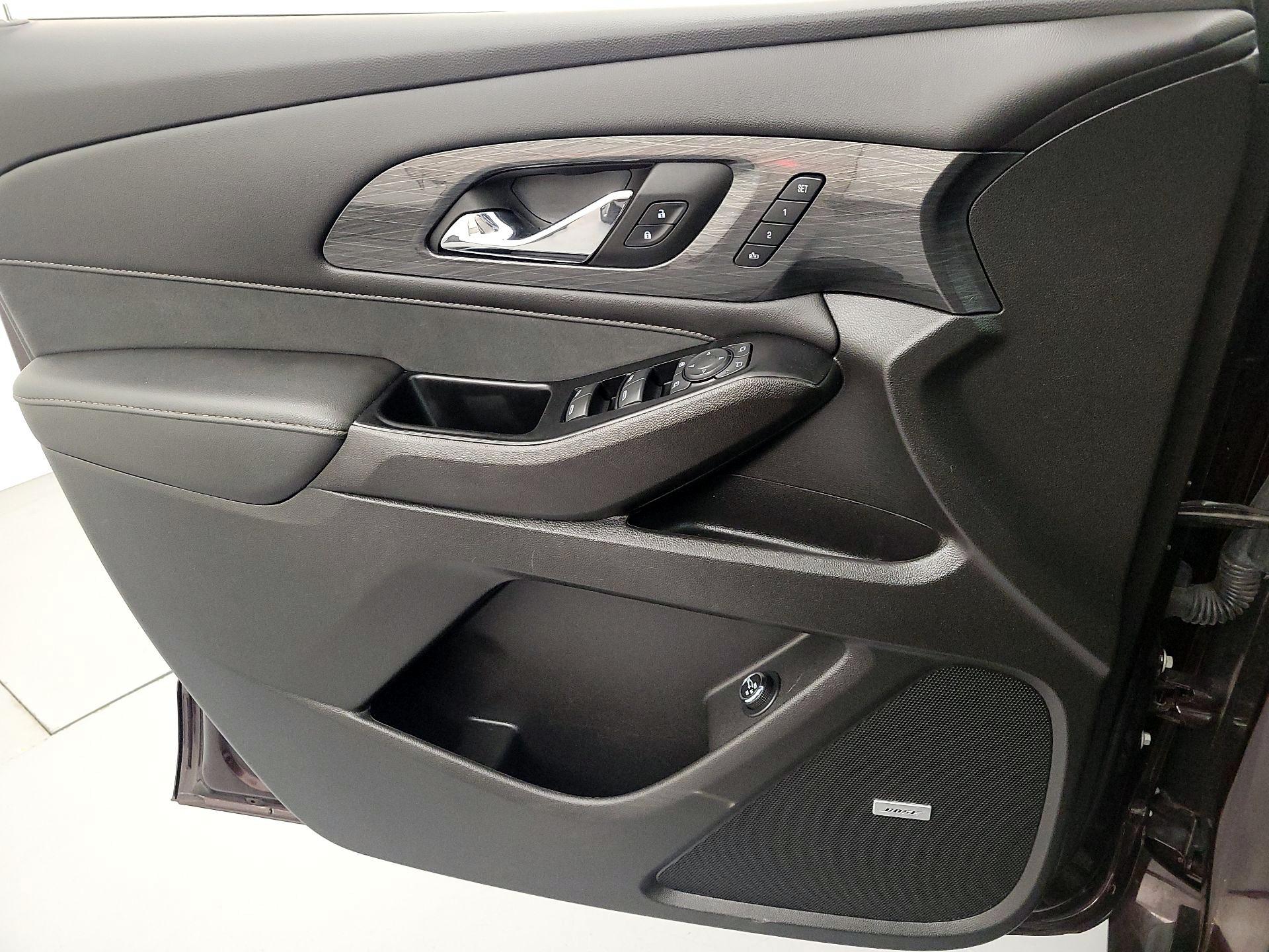 Thumbnail: 2023 Chevrolet Traverse - 12