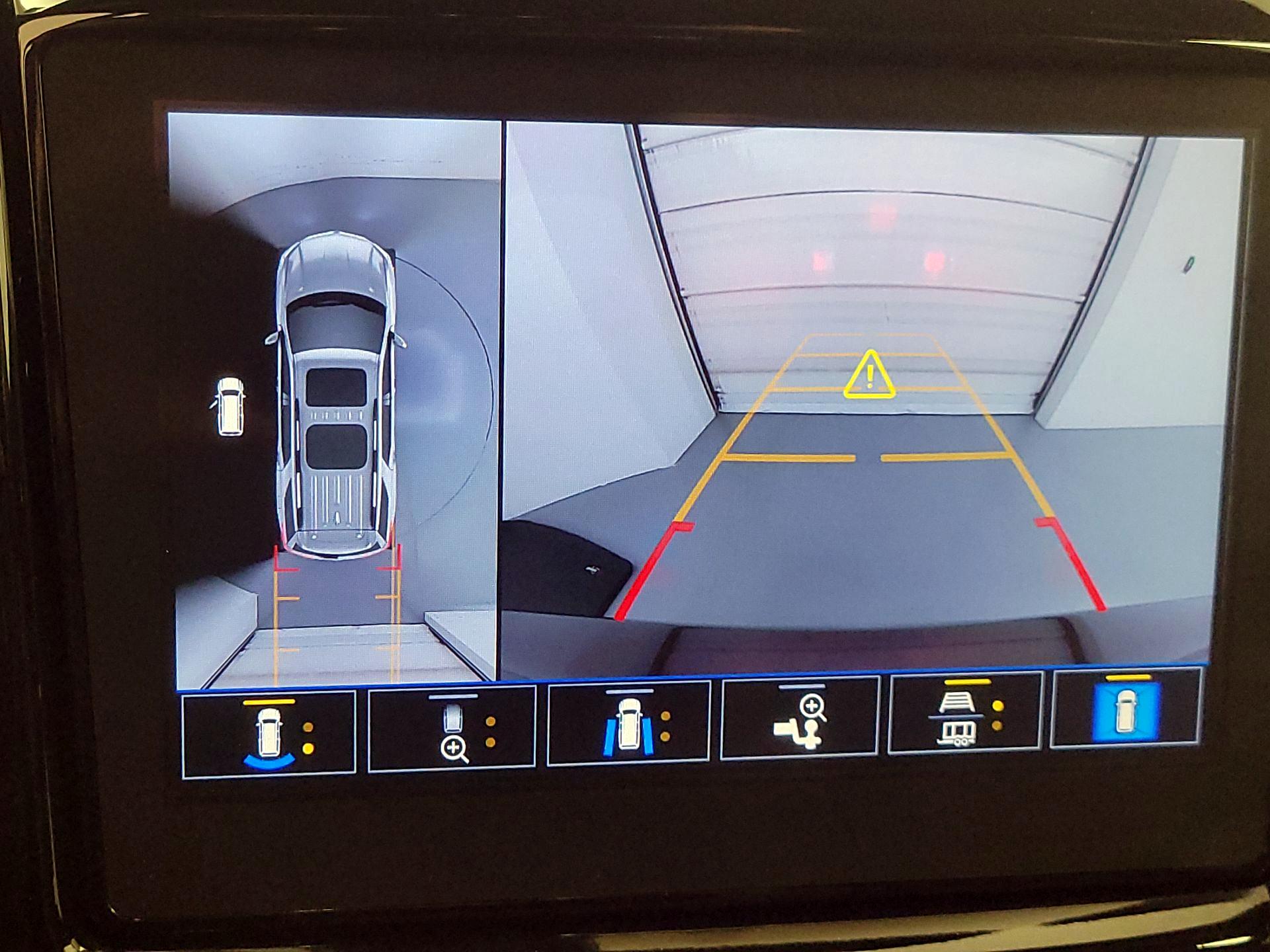 Thumbnail: 2023 Chevrolet Traverse - 15