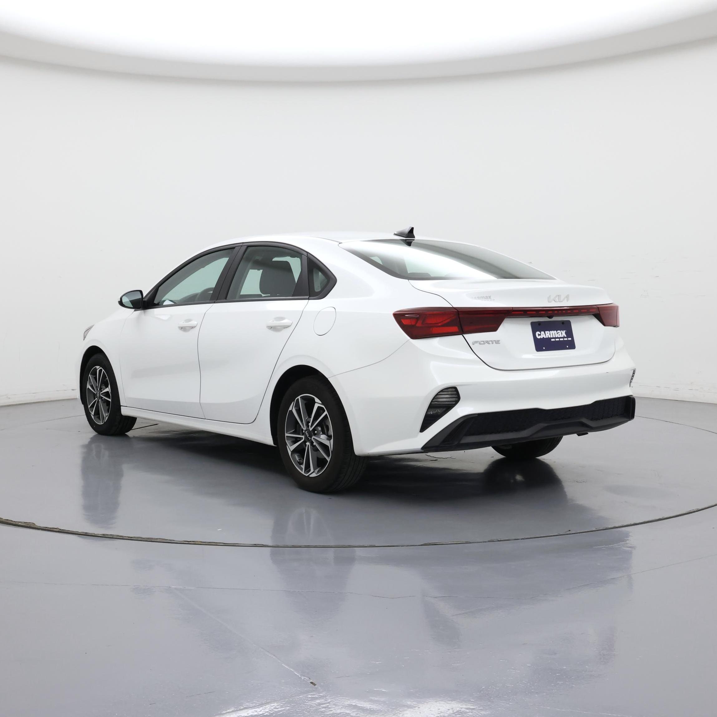 Thumbnail: 2024 Kia Forte - 2