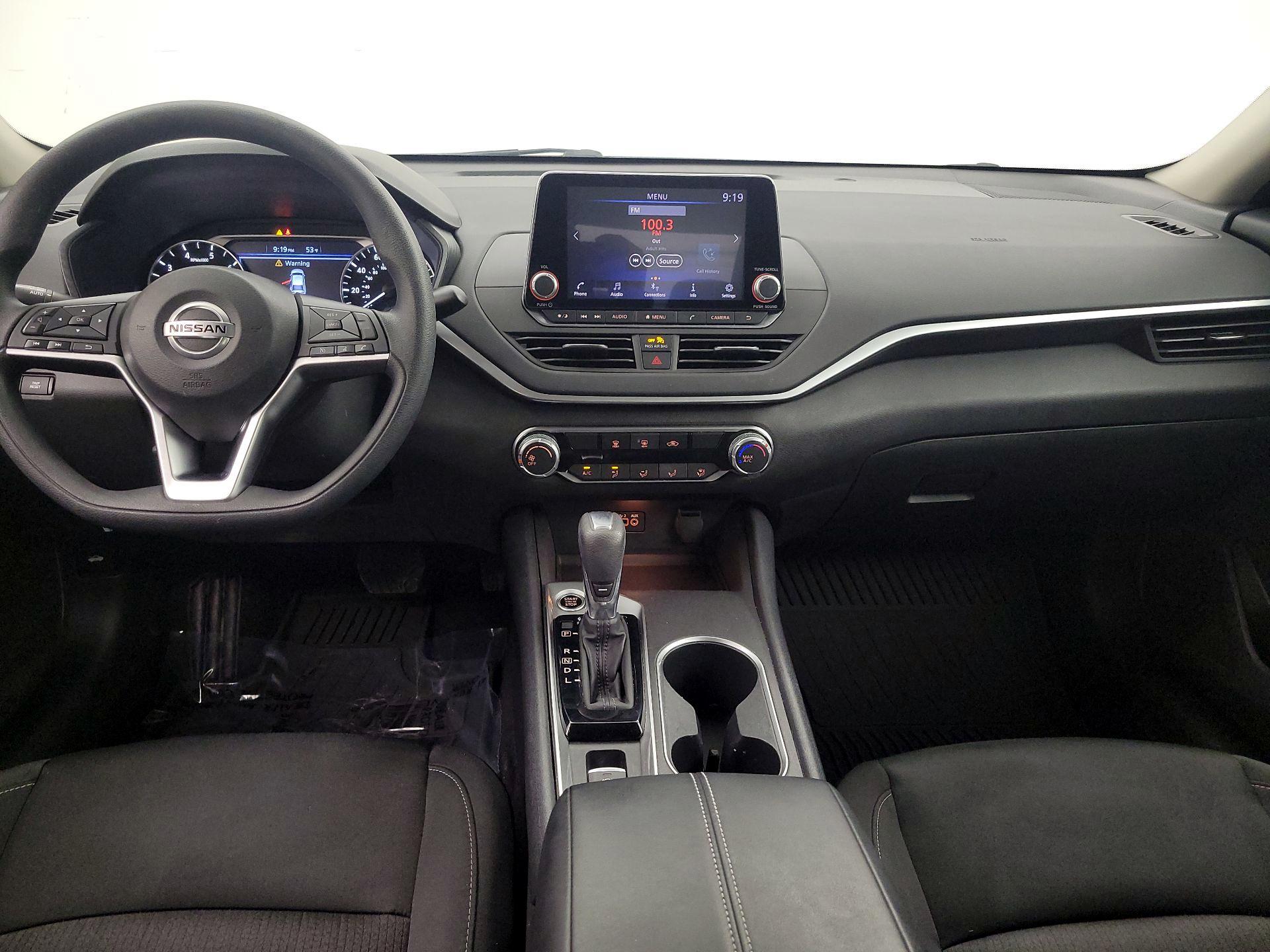 Thumbnail: 2022 Nissan Altima - 9