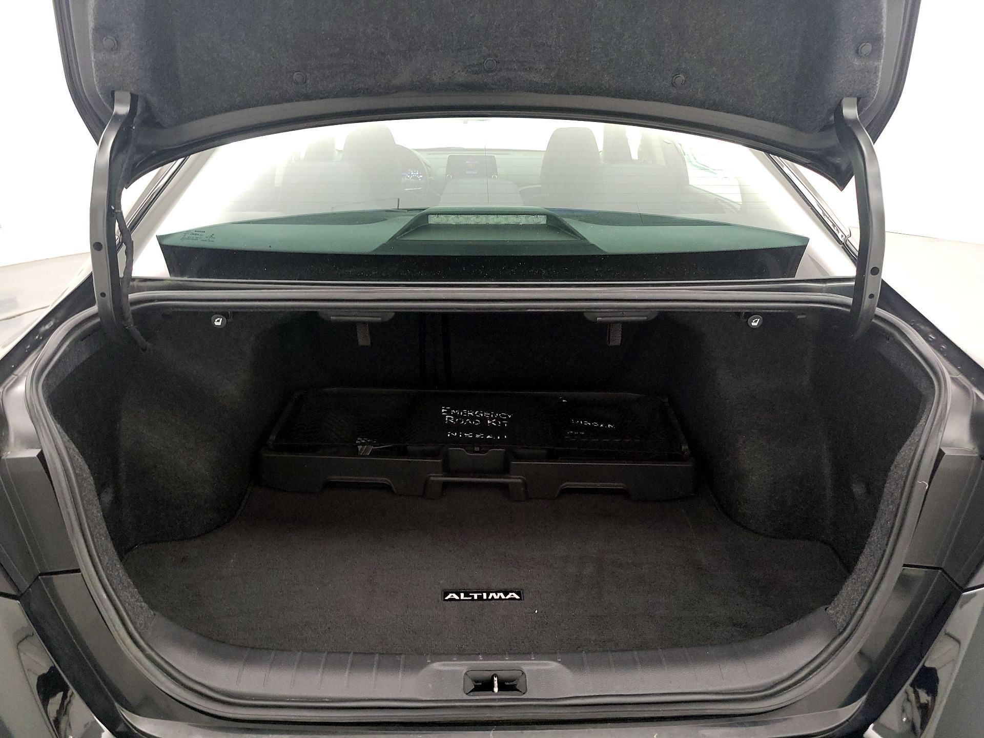 Thumbnail: 2022 Nissan Altima - 20