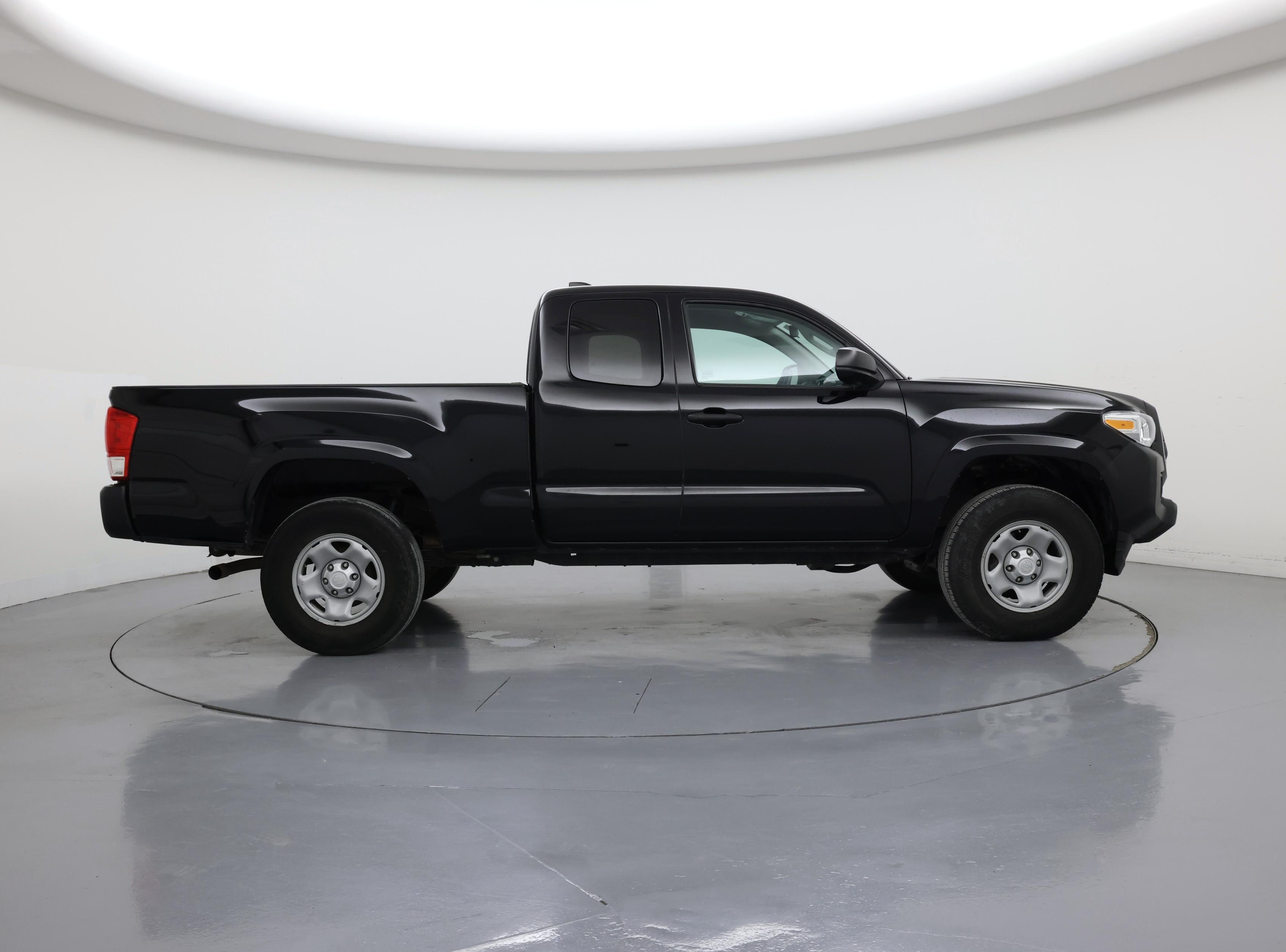 Thumbnail: 2022 Toyota Tacoma - 7