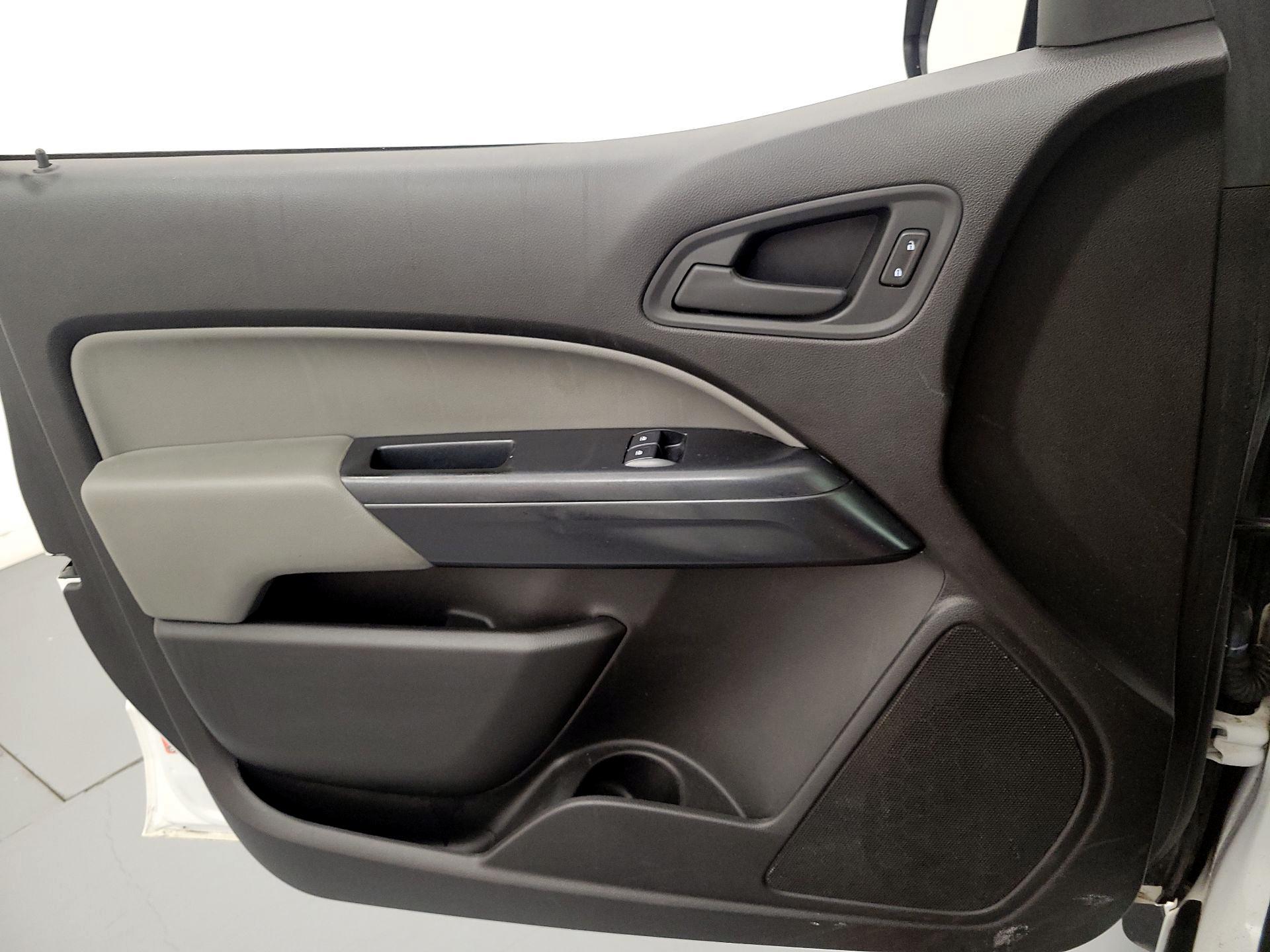 Thumbnail: 2018 Chevrolet Colorado - 12